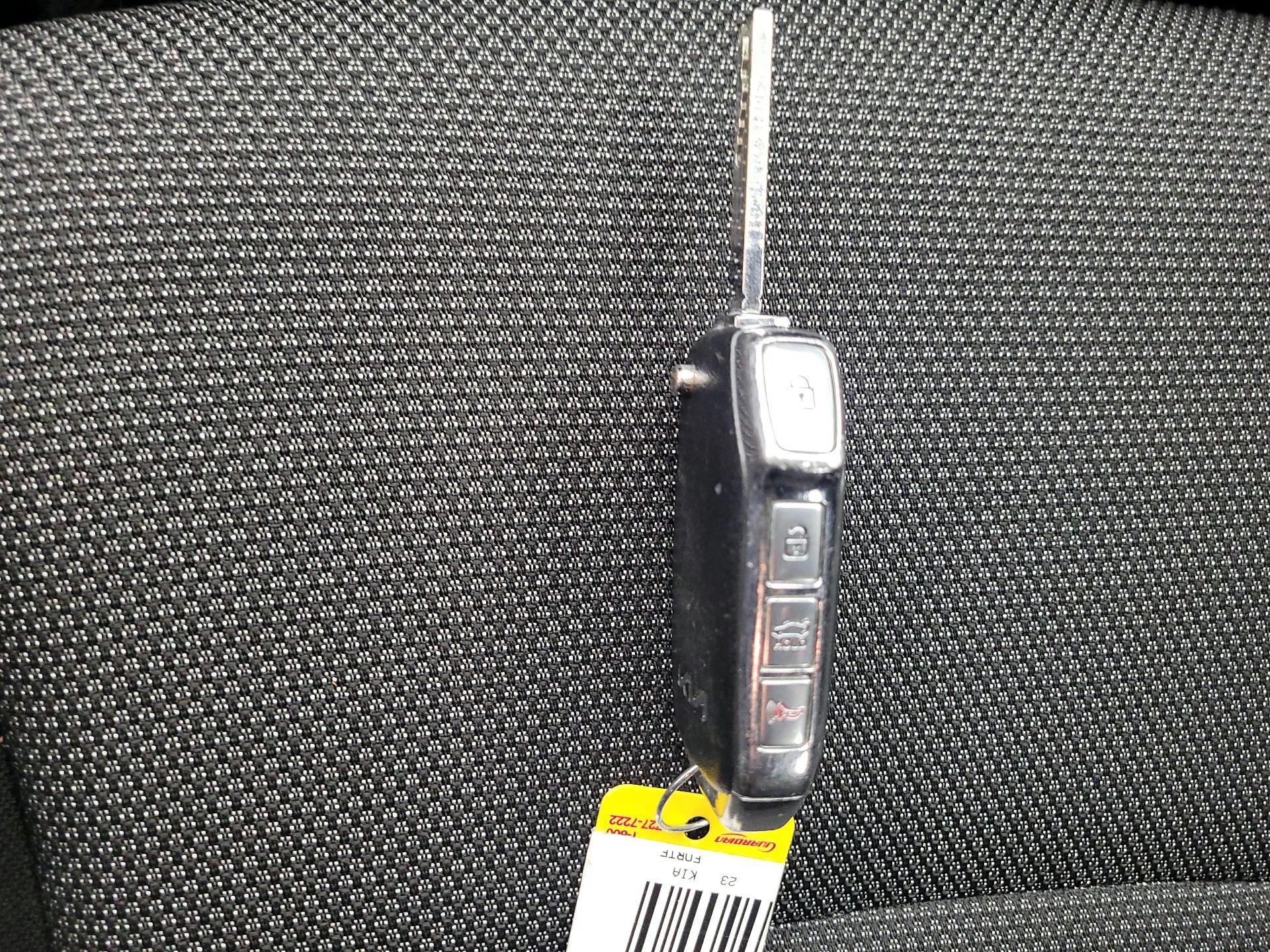 Thumbnail: 2023 Kia Forte - 19