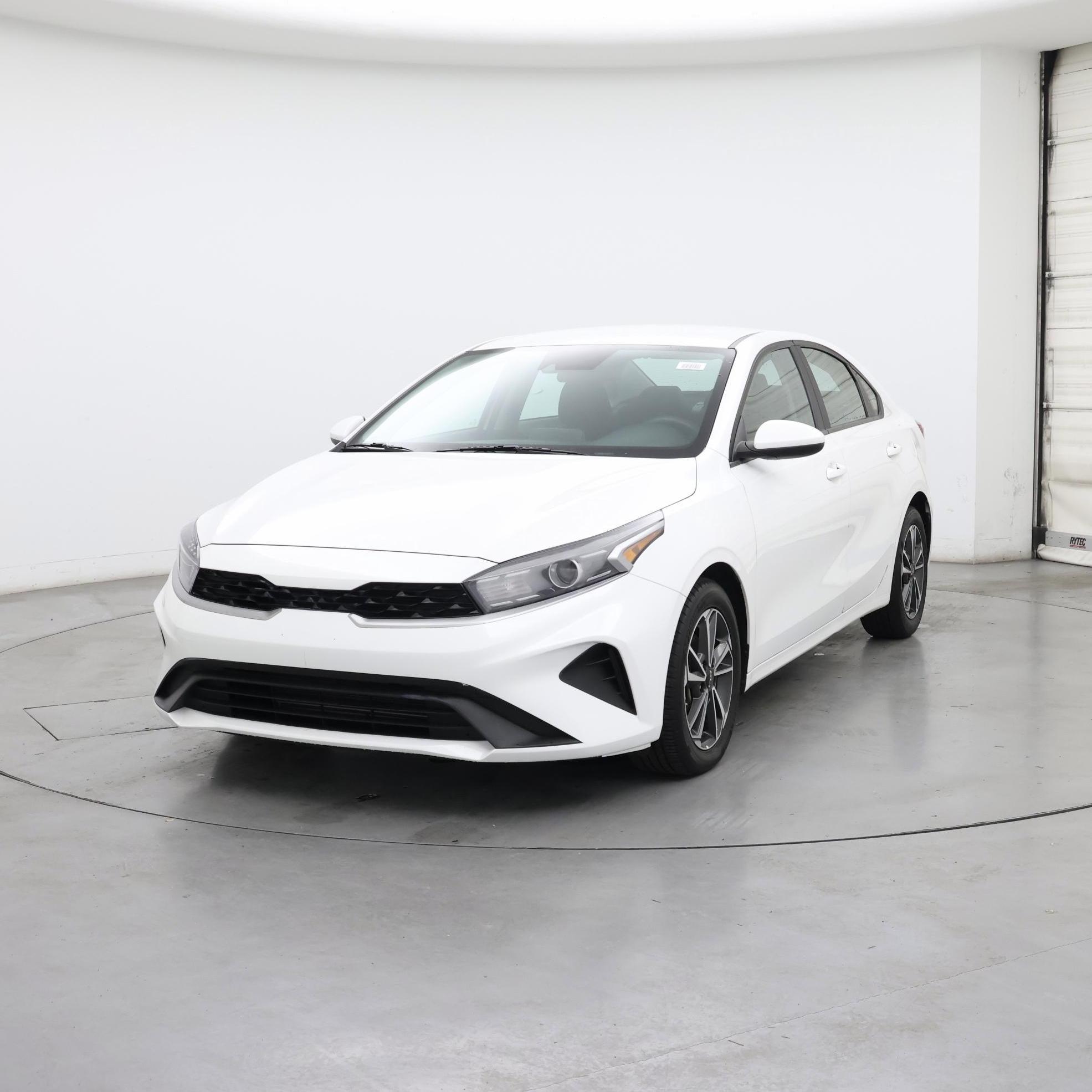 Thumbnail: 2023 Kia Forte - 4