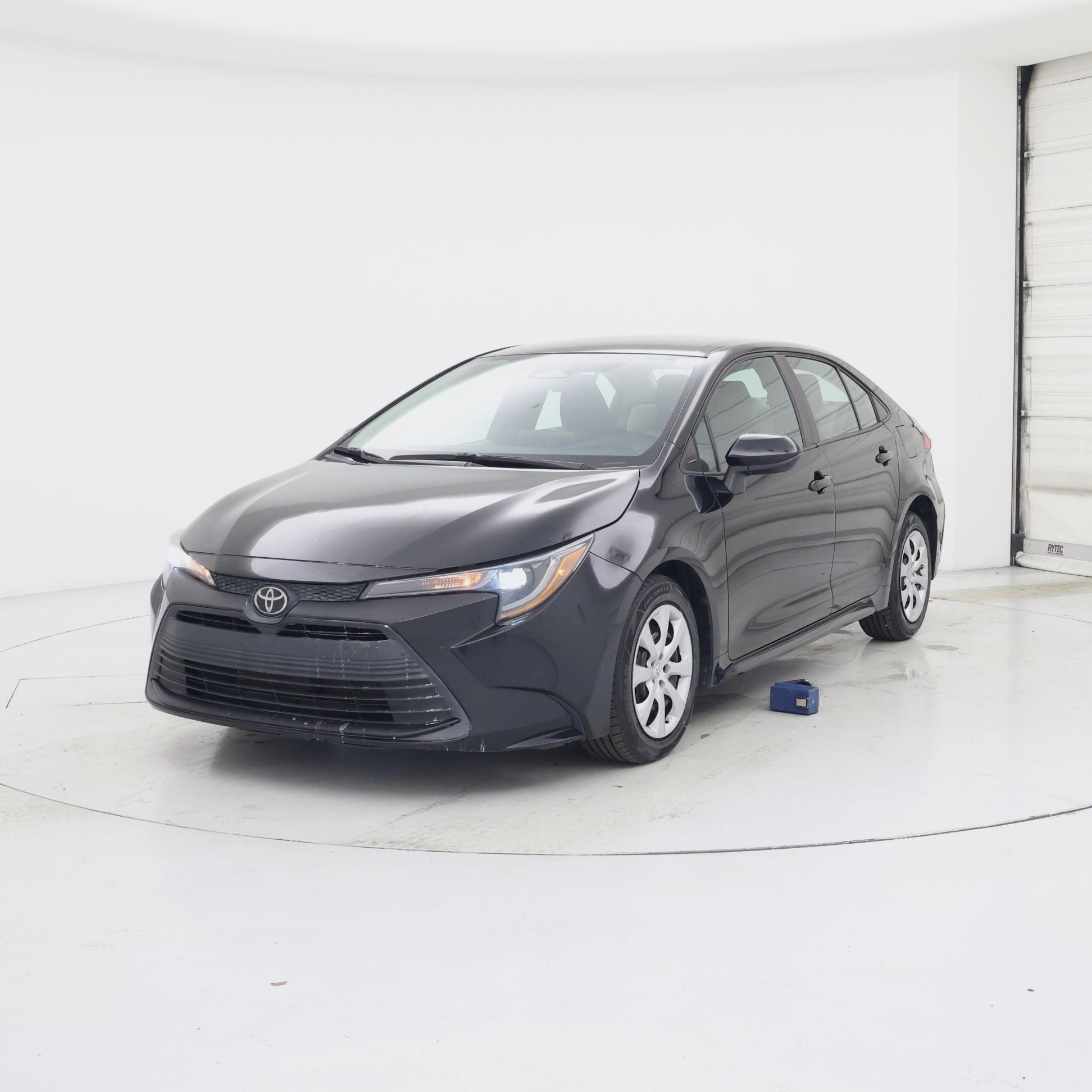 Thumbnail: 2023 Toyota Corolla - 4