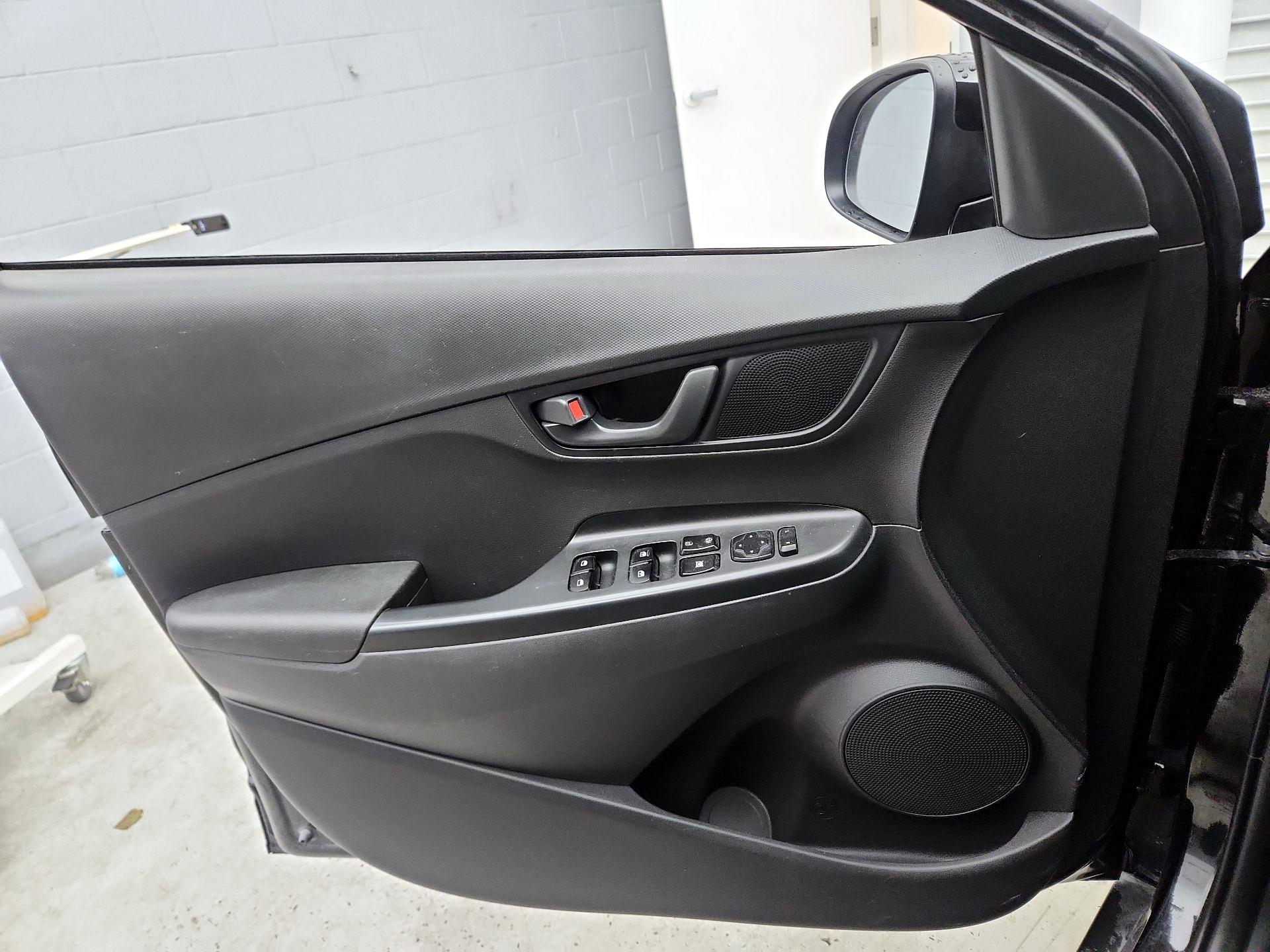 Thumbnail: 2023 Hyundai Kona - 12