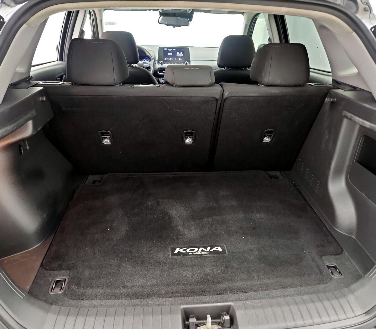 Trunk/Cargo (Seats Up)