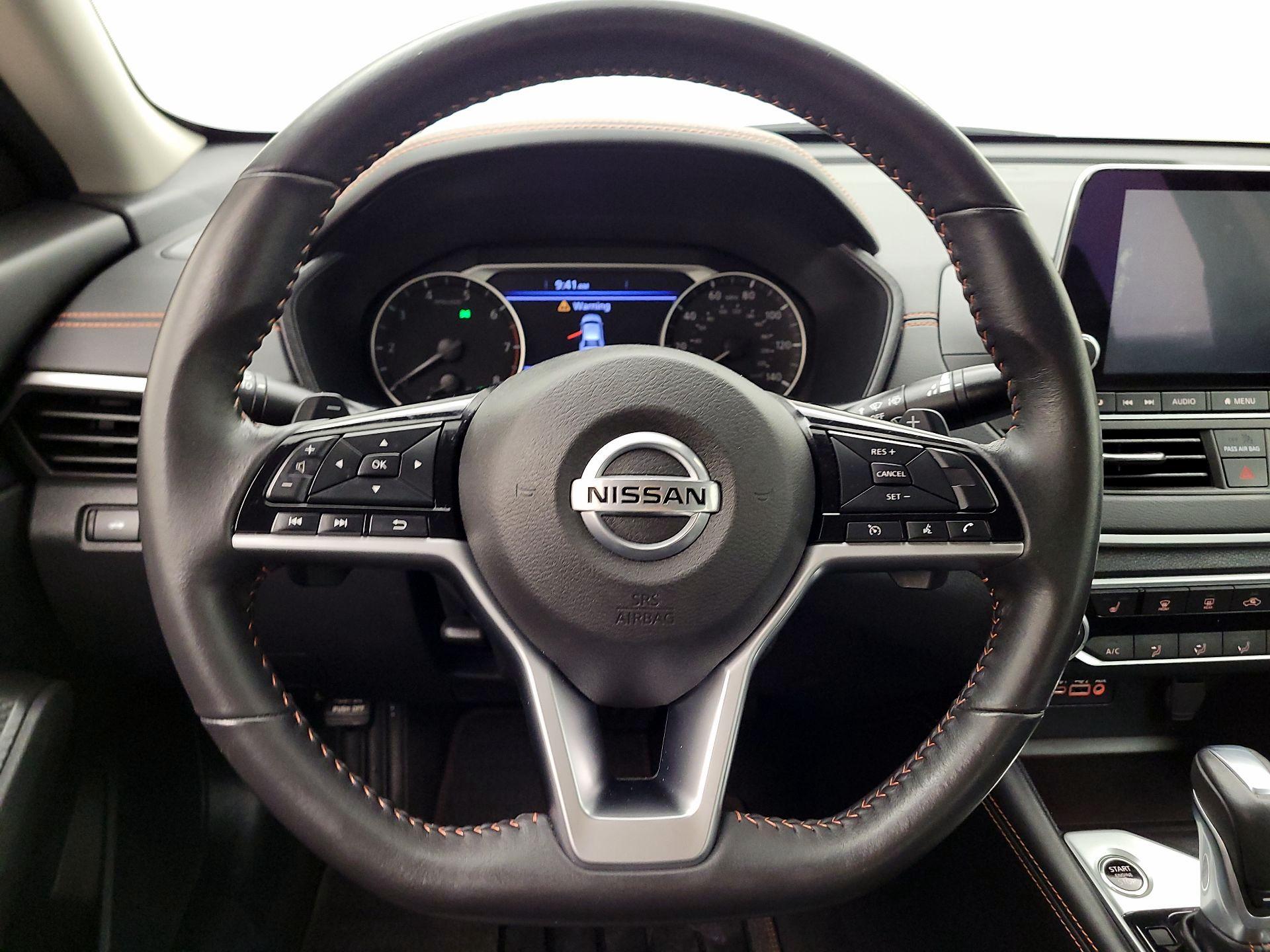 Thumbnail: 2021 Nissan Altima - 10