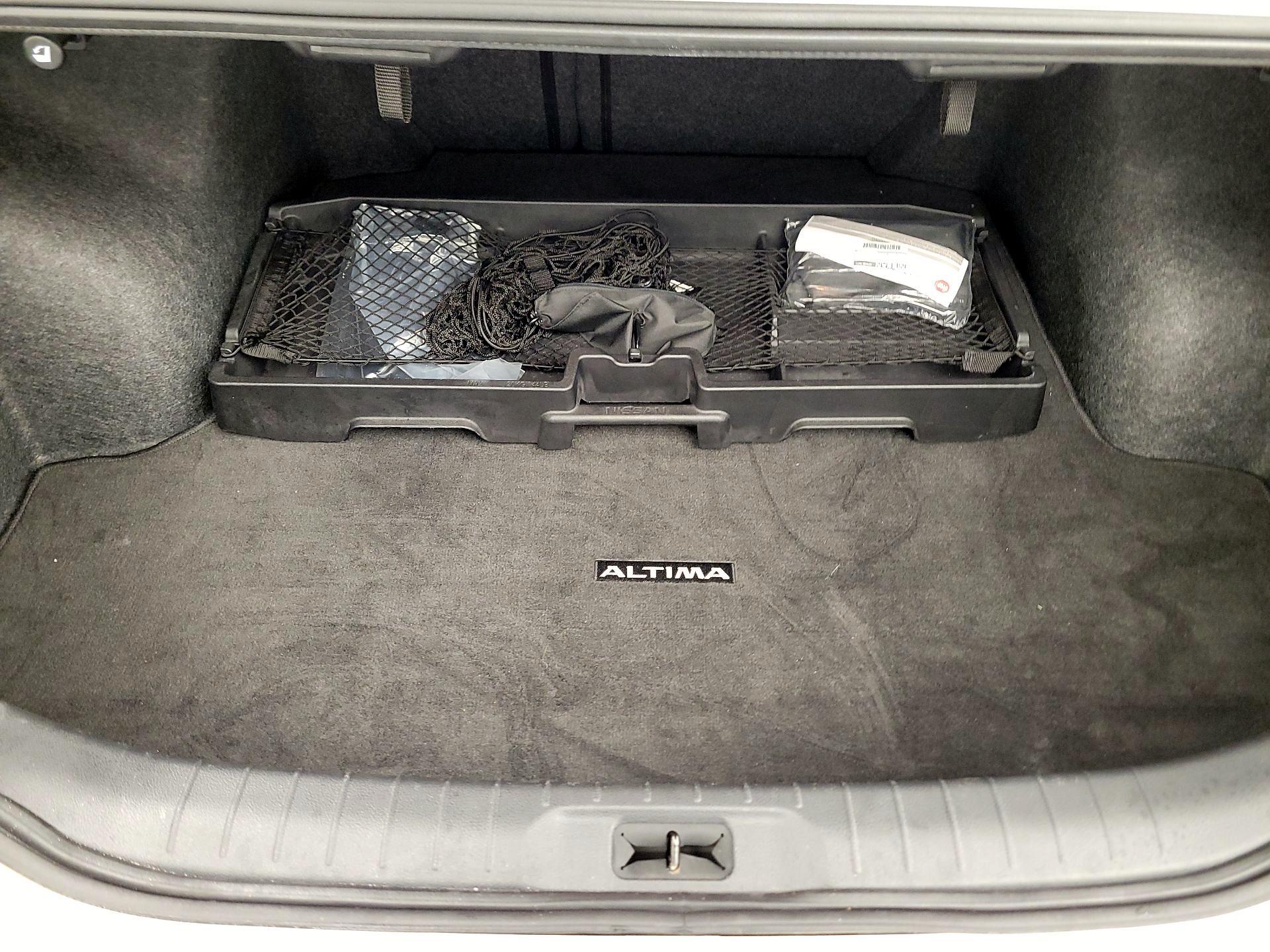 Thumbnail: 2021 Nissan Altima - 16