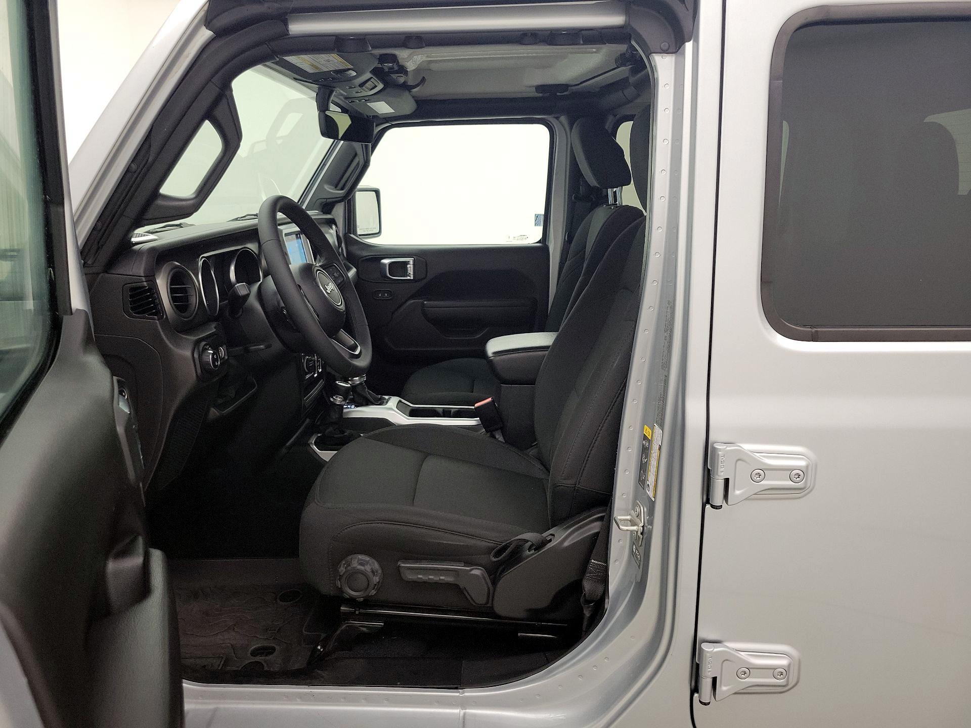 Thumbnail: 2023 Jeep Gladiator - 11