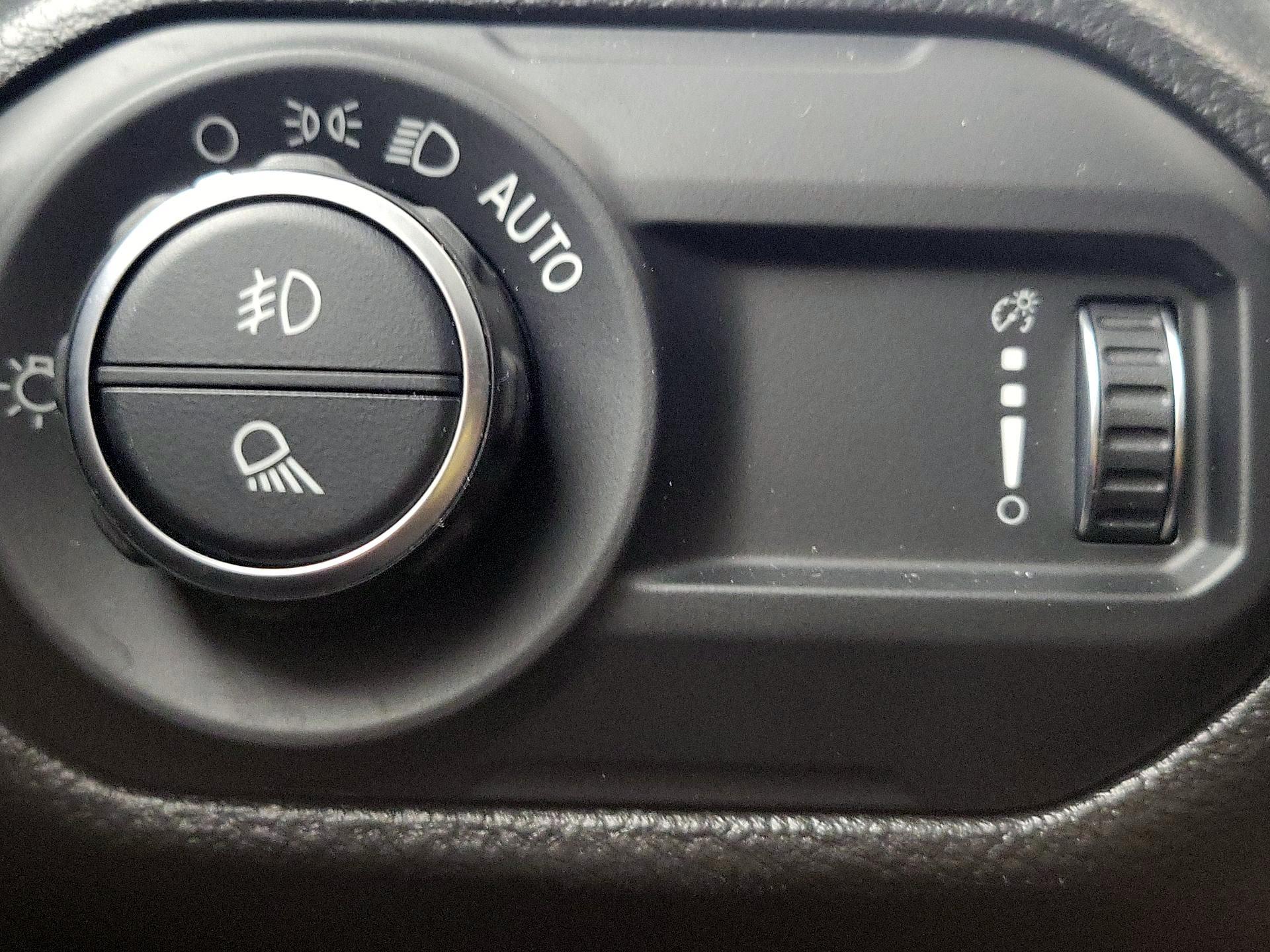 Thumbnail: 2023 Jeep Gladiator - 13