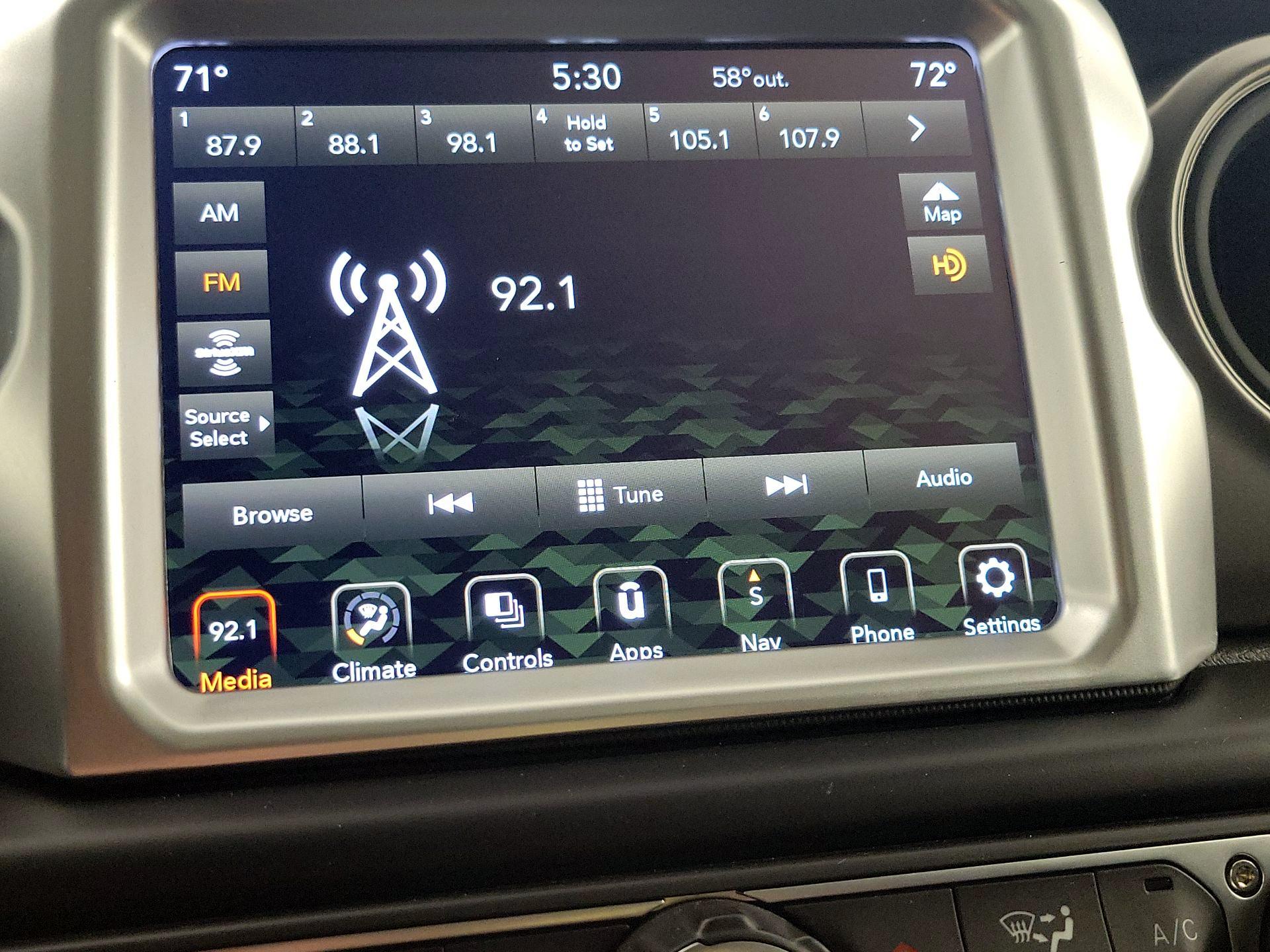 Thumbnail: 2023 Jeep Gladiator - 16