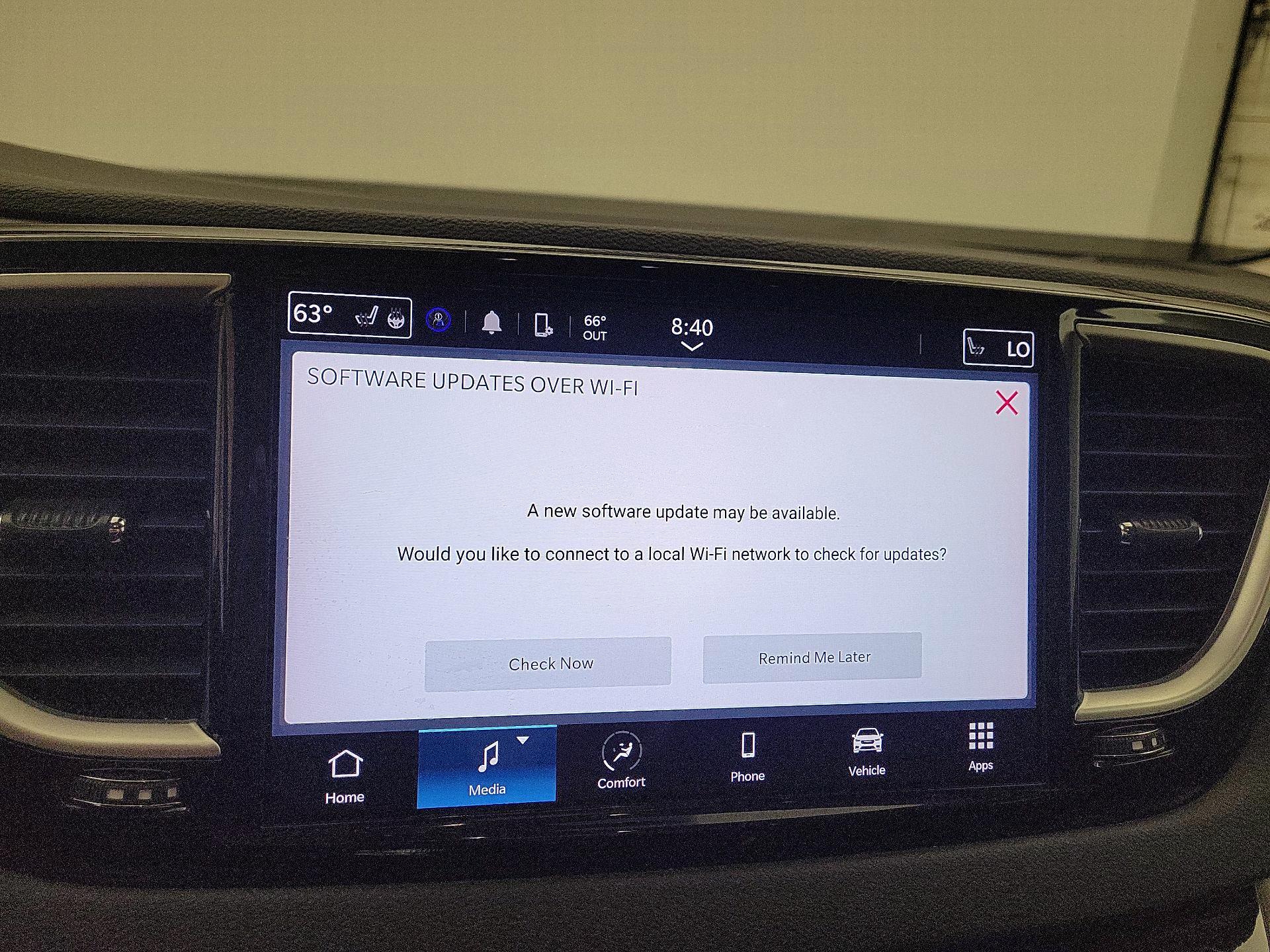 Thumbnail: 2024 Chrysler Pacifica - 13