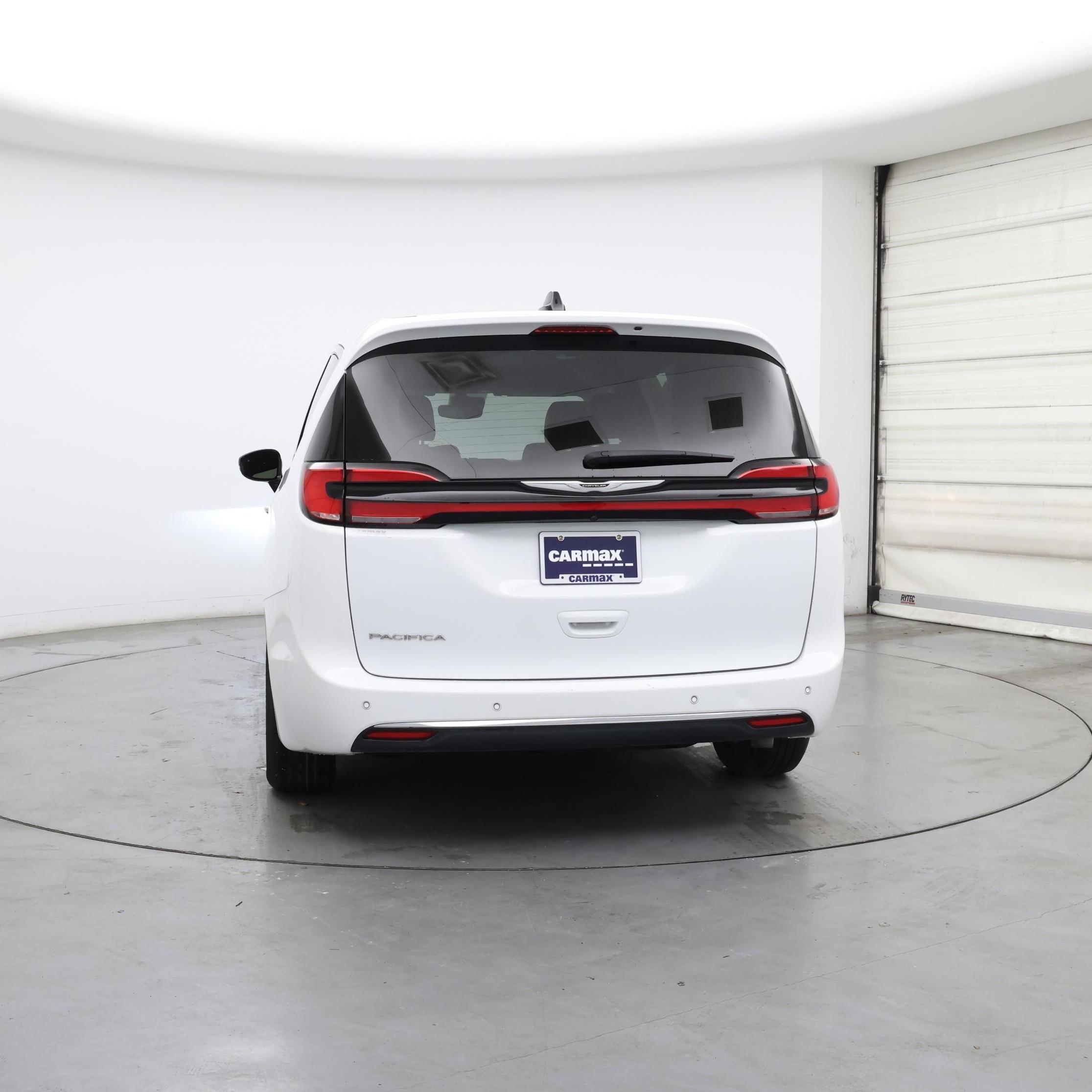 Thumbnail: 2024 Chrysler Pacifica - 6