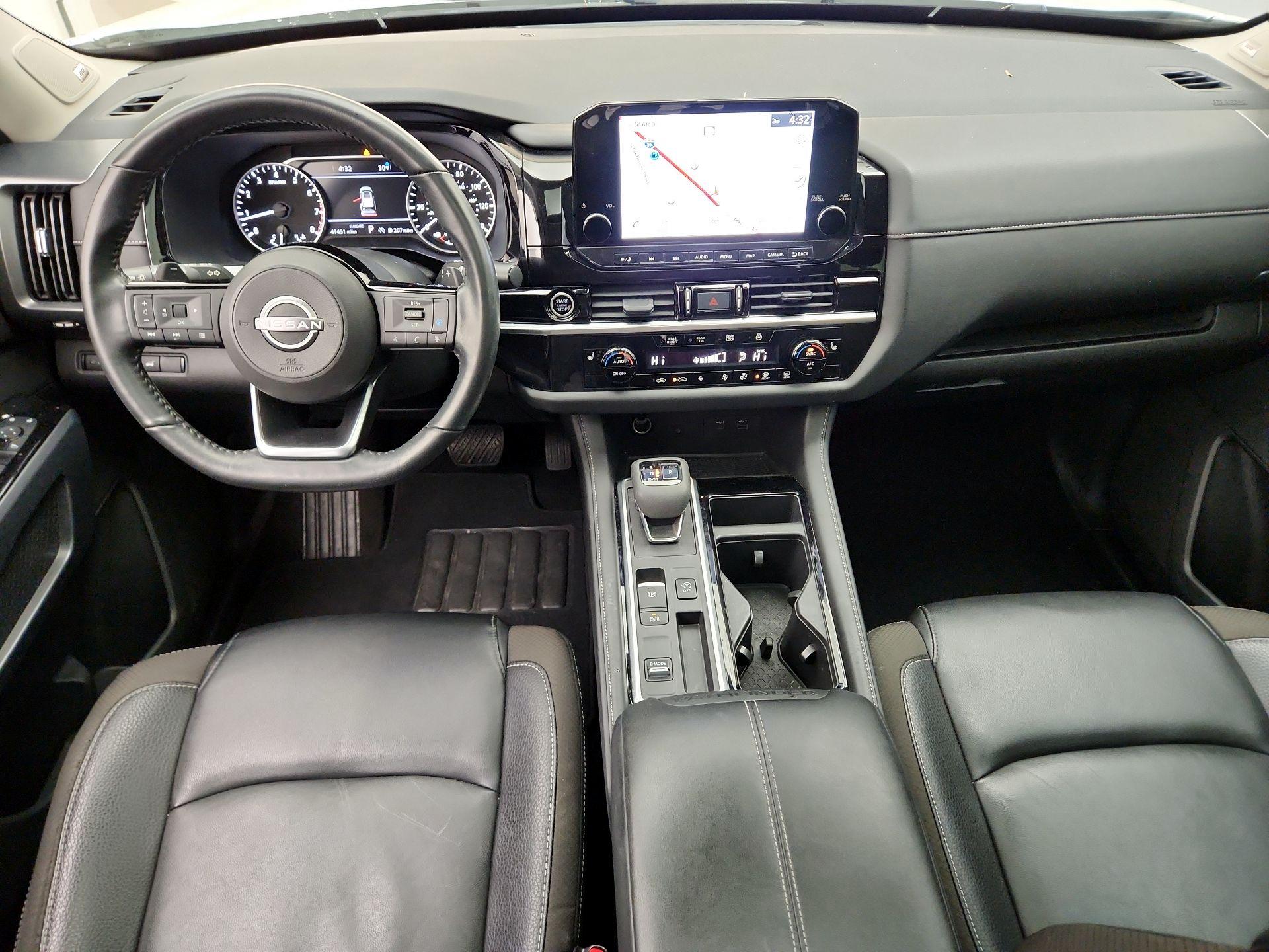 Thumbnail: 2023 Nissan Pathfinder - 9