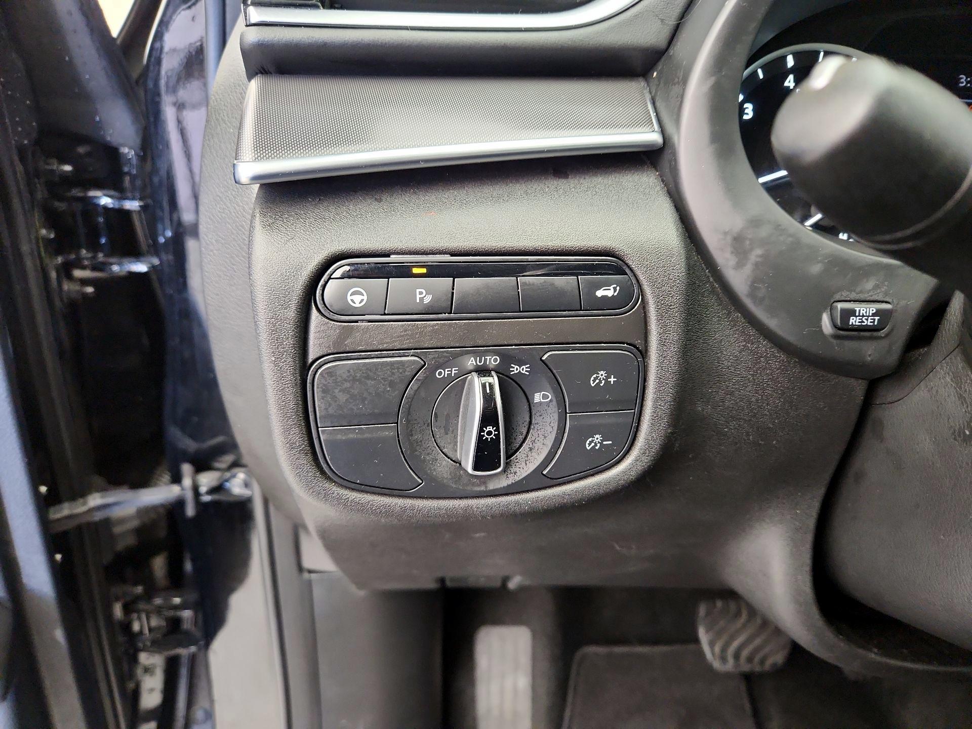 Thumbnail: 2023 INFINITI QX50 - 13