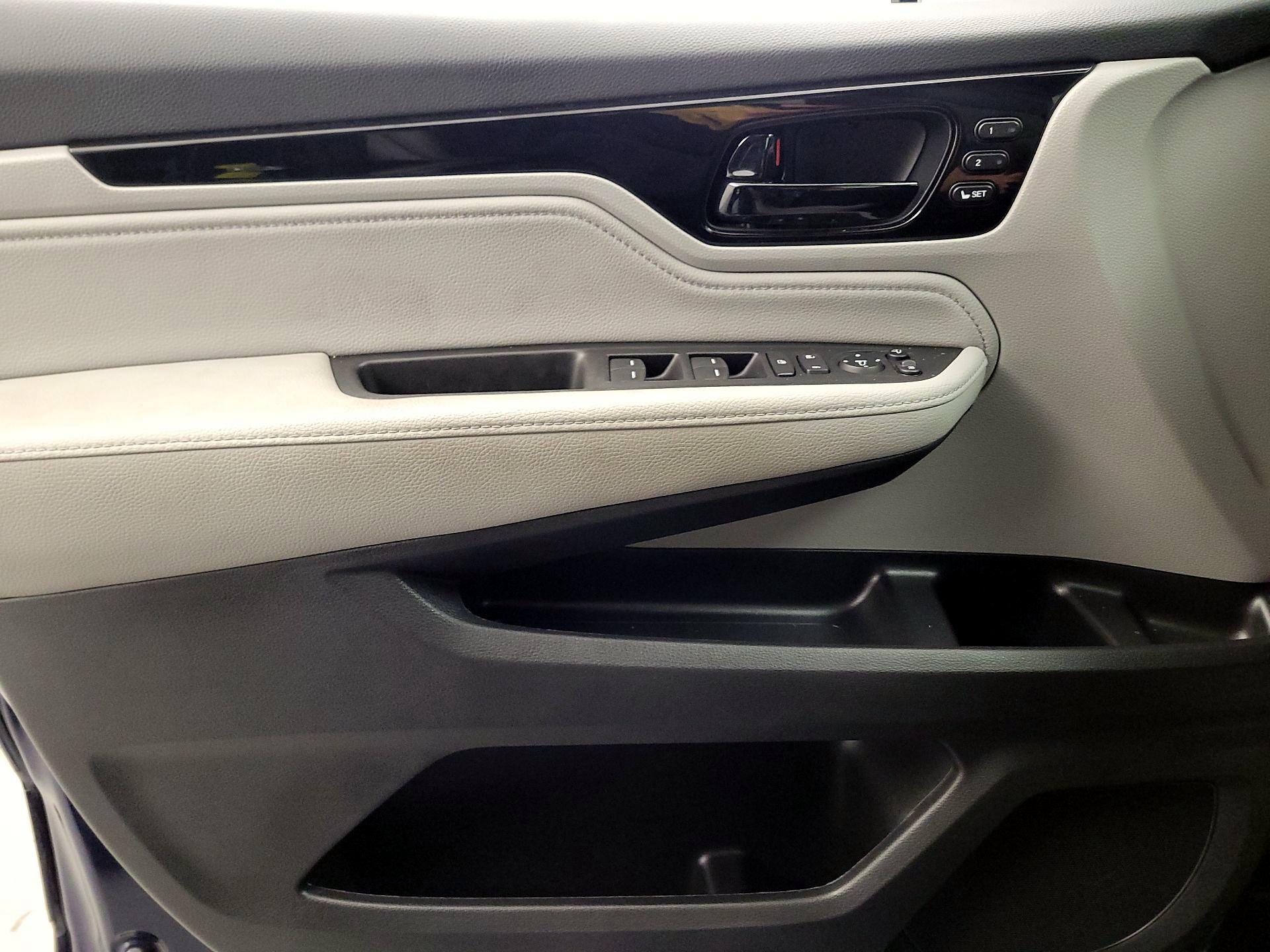 Thumbnail: 2023 Honda Odyssey - 12