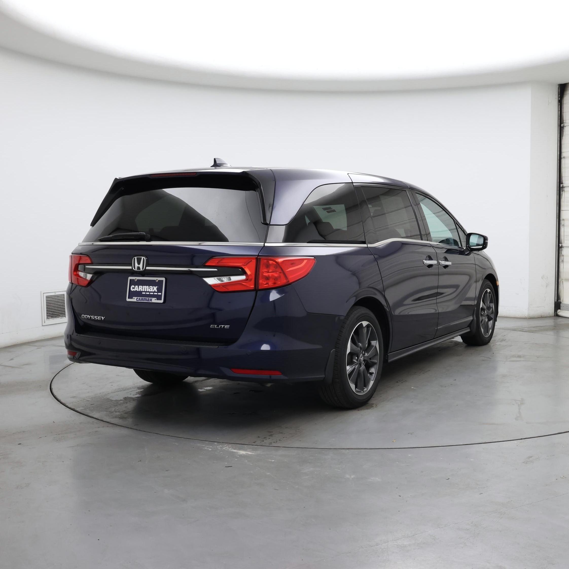 Thumbnail: 2023 Honda Odyssey - 8