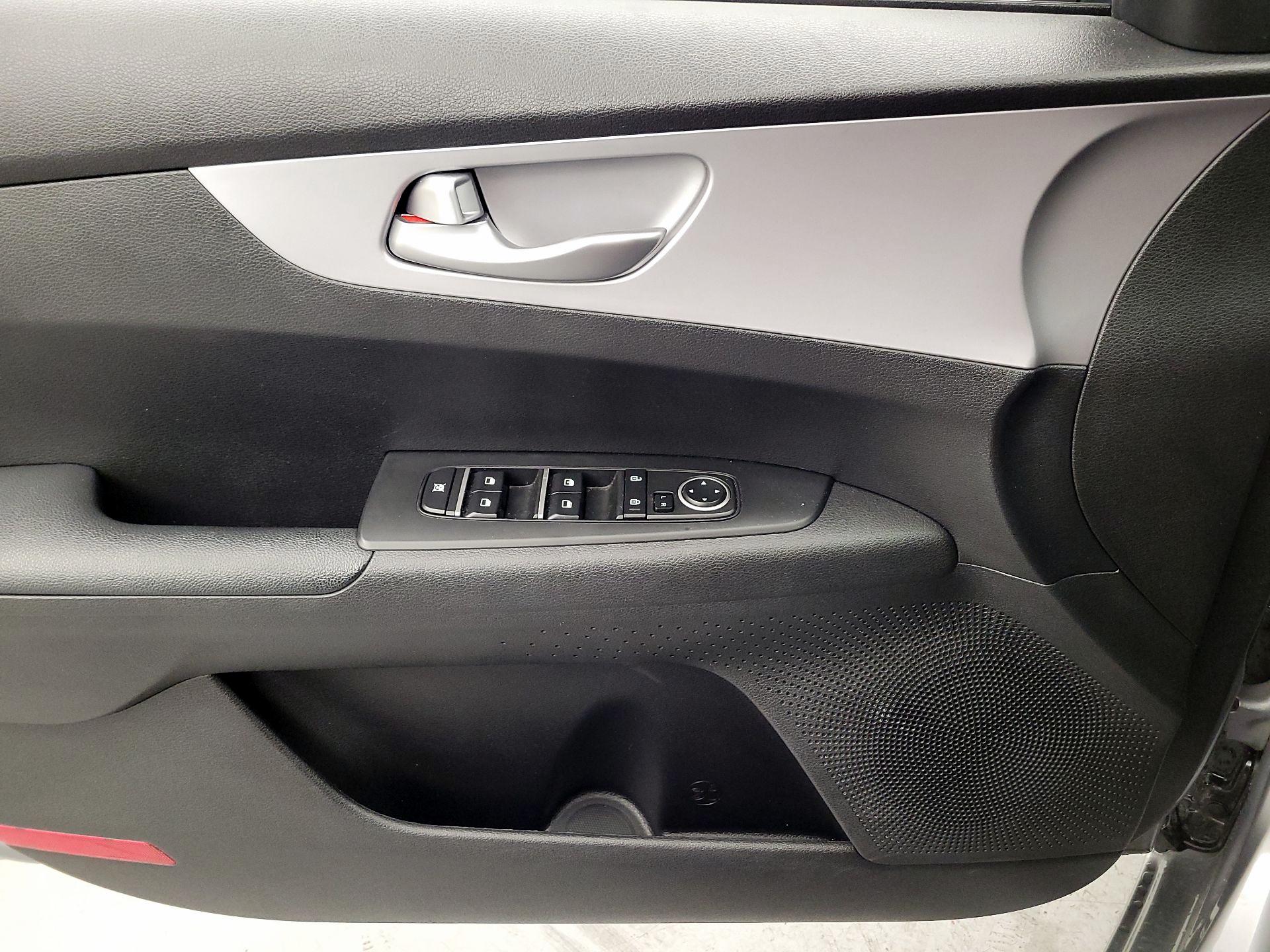 Thumbnail: 2023 Kia Forte - 12