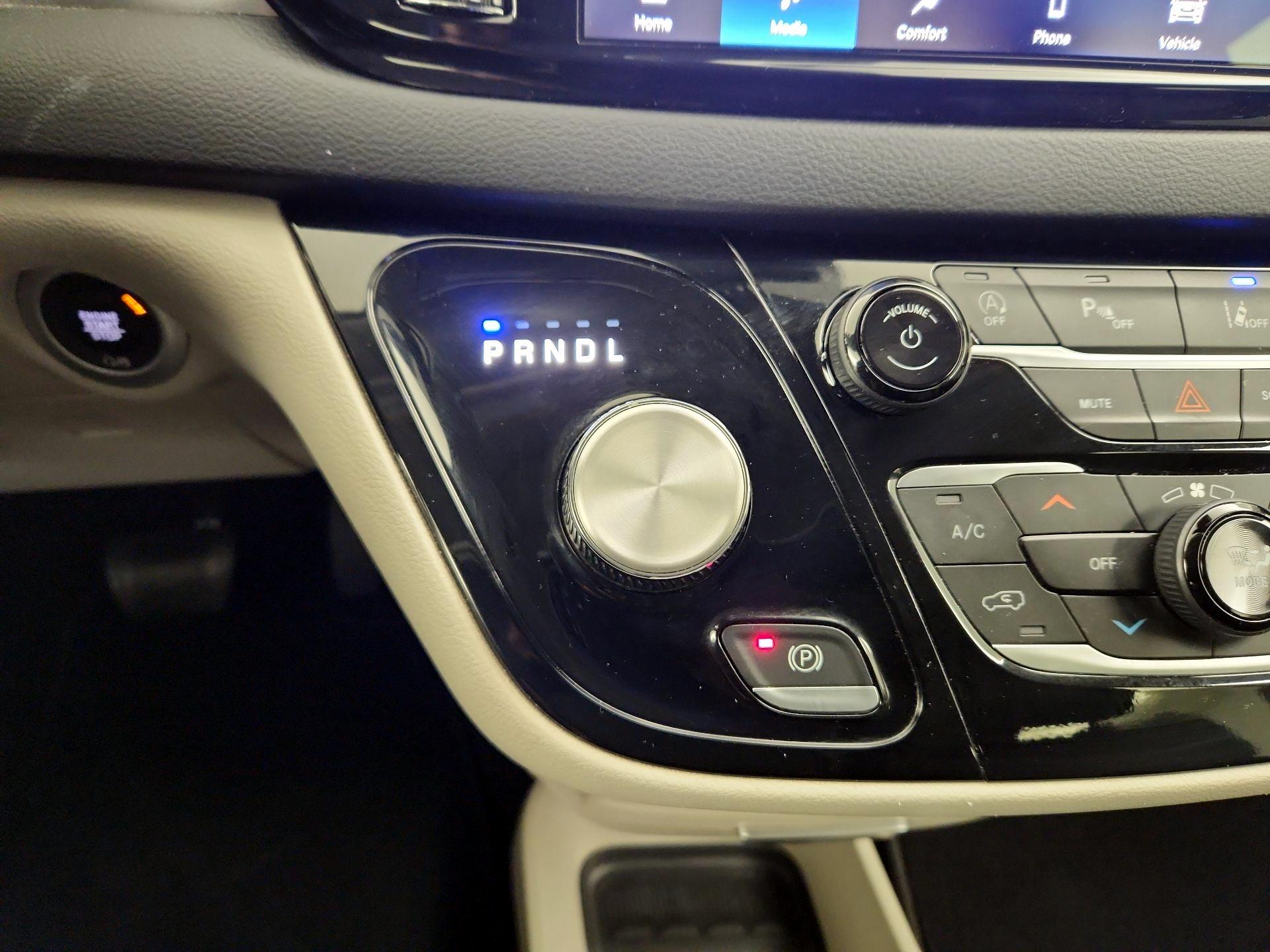 Thumbnail: 2023 Chrysler Pacifica - 15