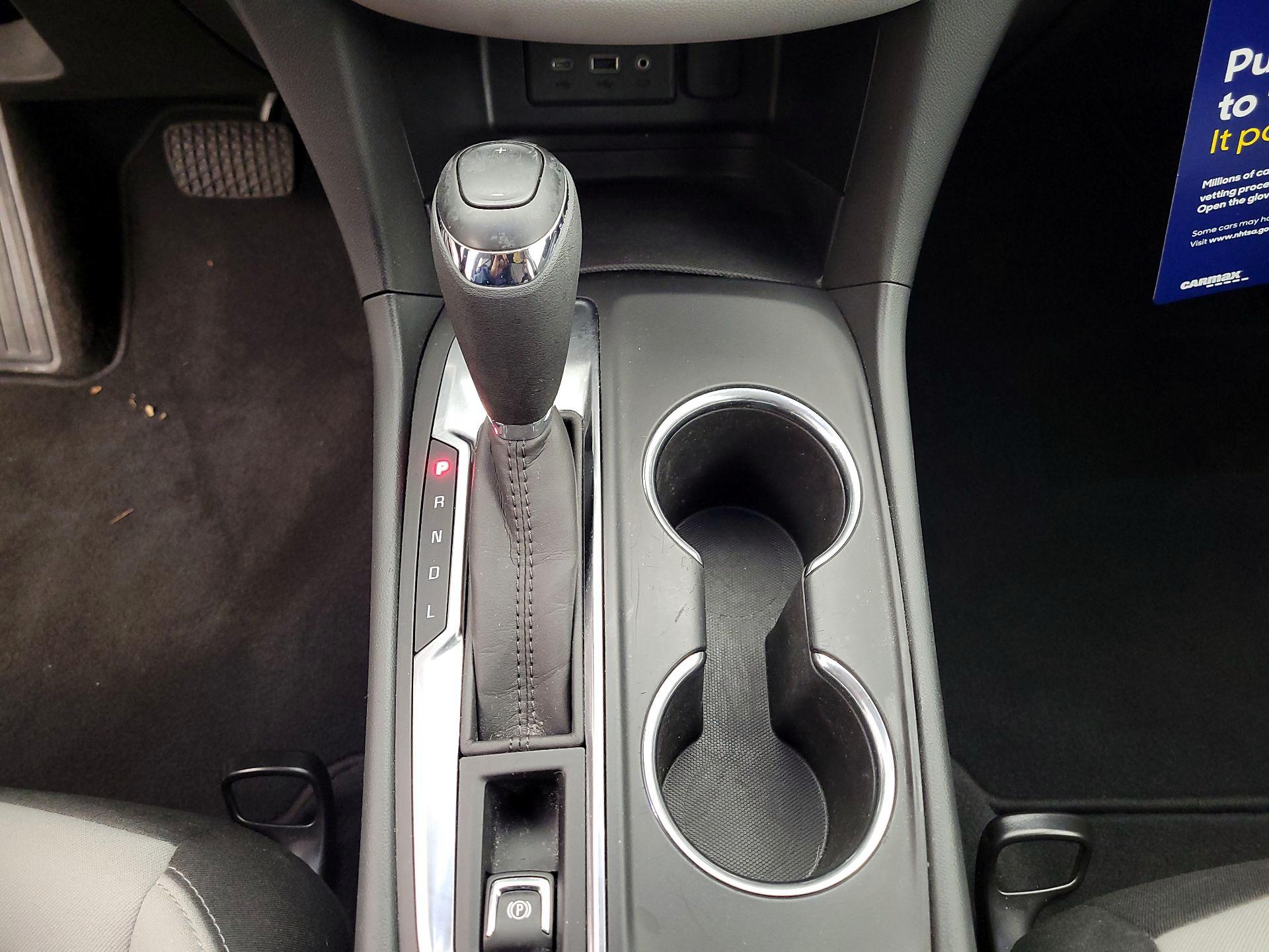 Thumbnail: 2020 Chevrolet Equinox - 15