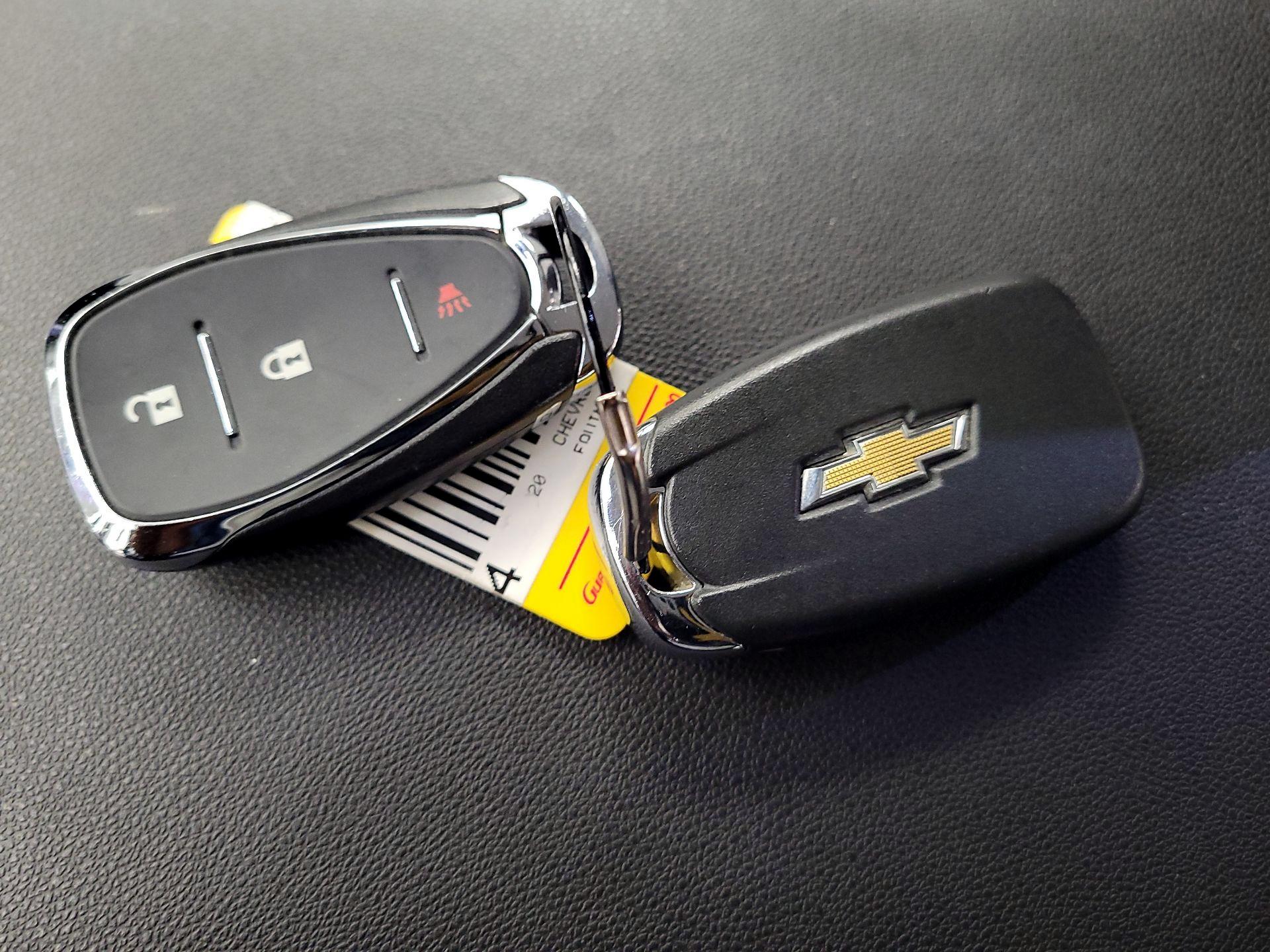 Thumbnail: 2020 Chevrolet Equinox - 18