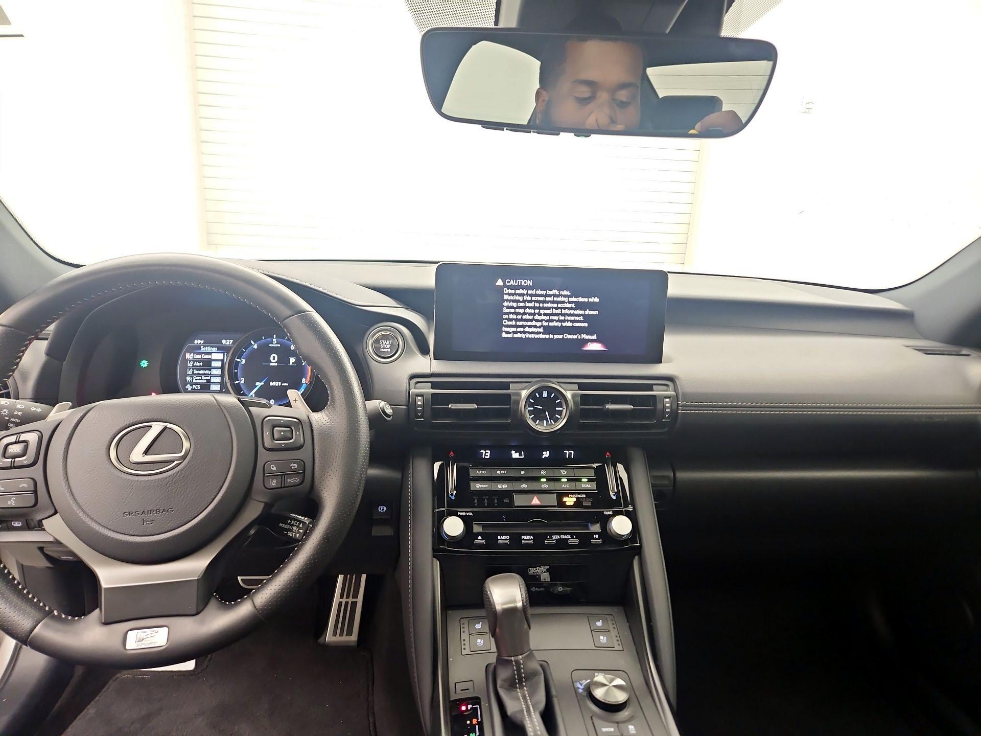 Thumbnail: 2023 Lexus IS - 9