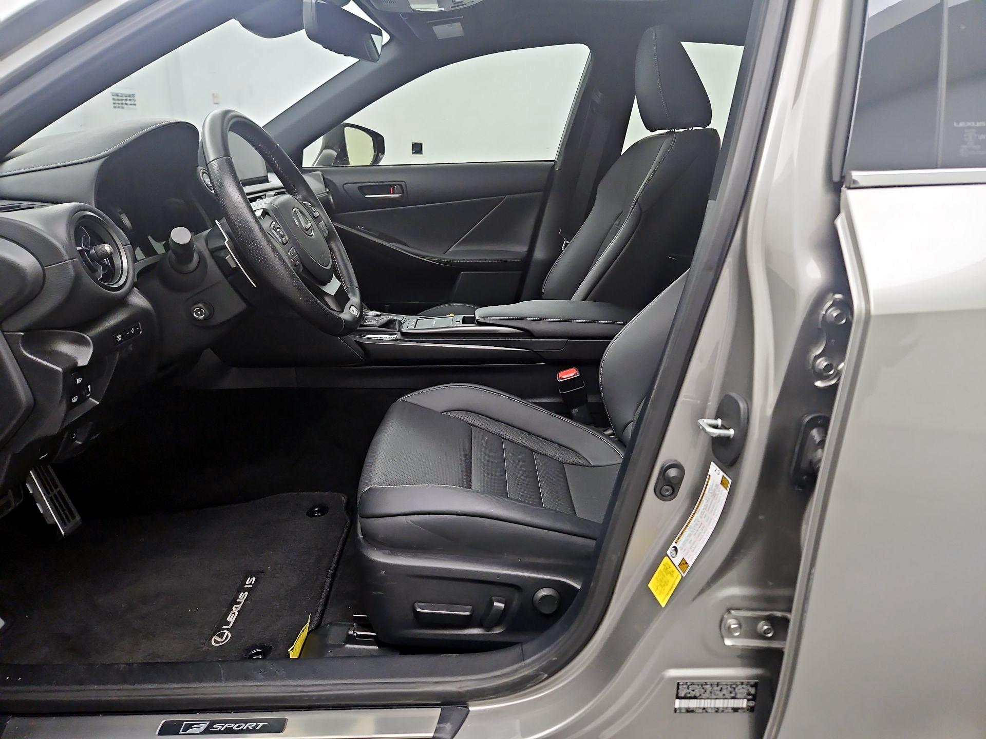 Thumbnail: 2023 Lexus IS - 11