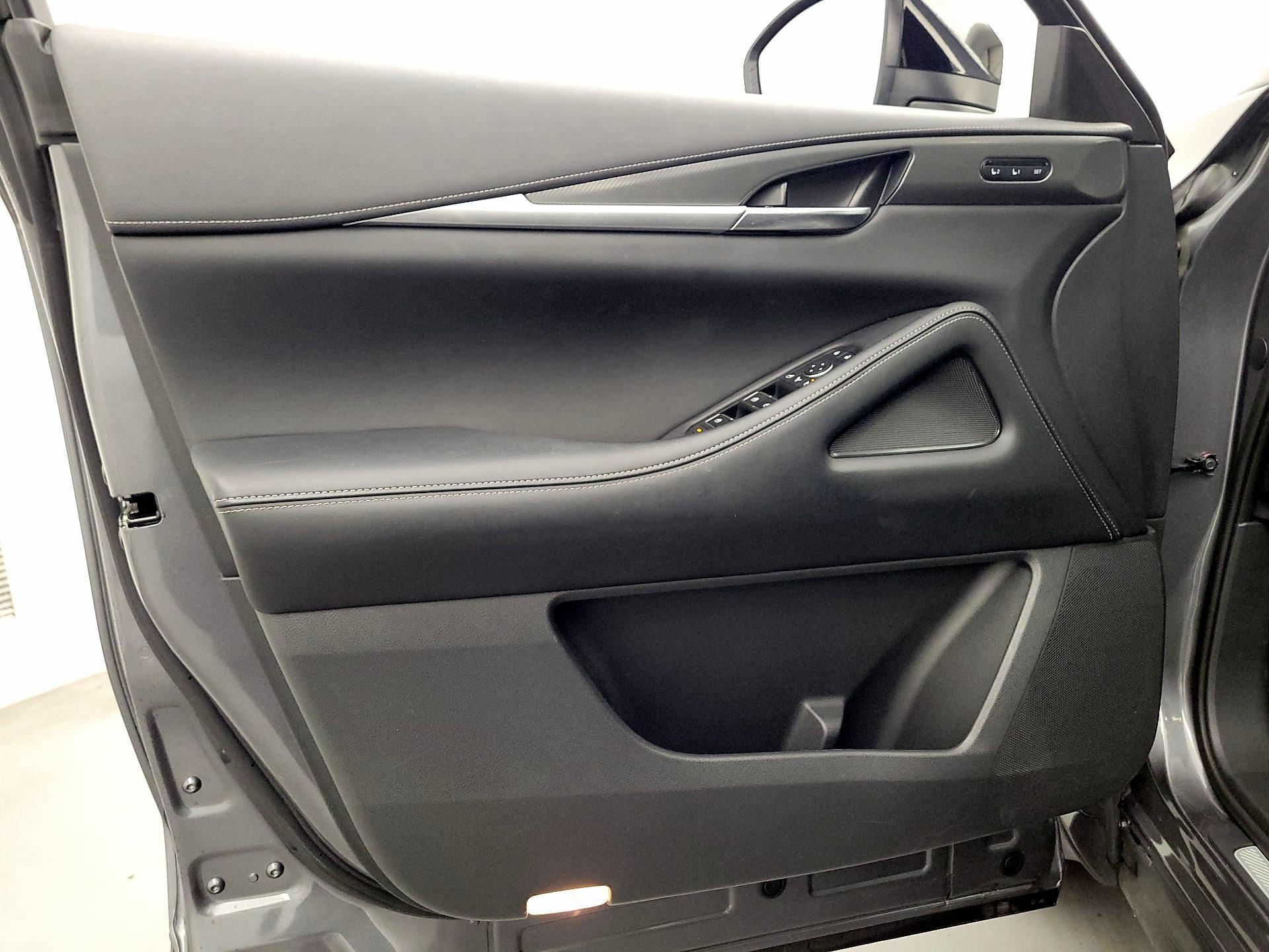 Thumbnail: 2023 INFINITI QX60 - 12