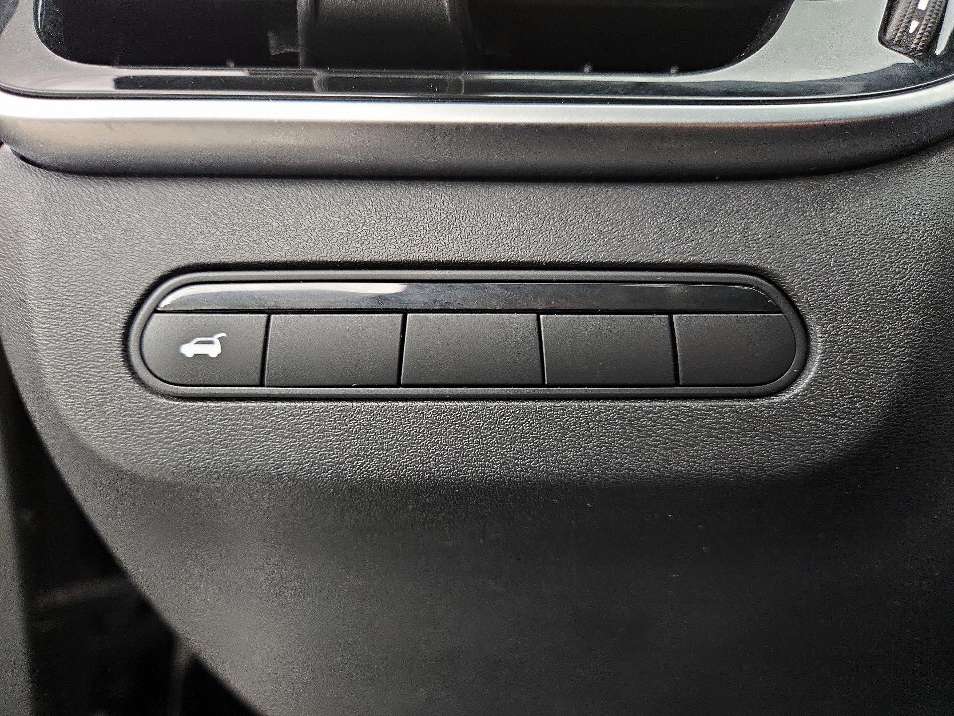 Thumbnail: 2023 INFINITI QX60 - 13