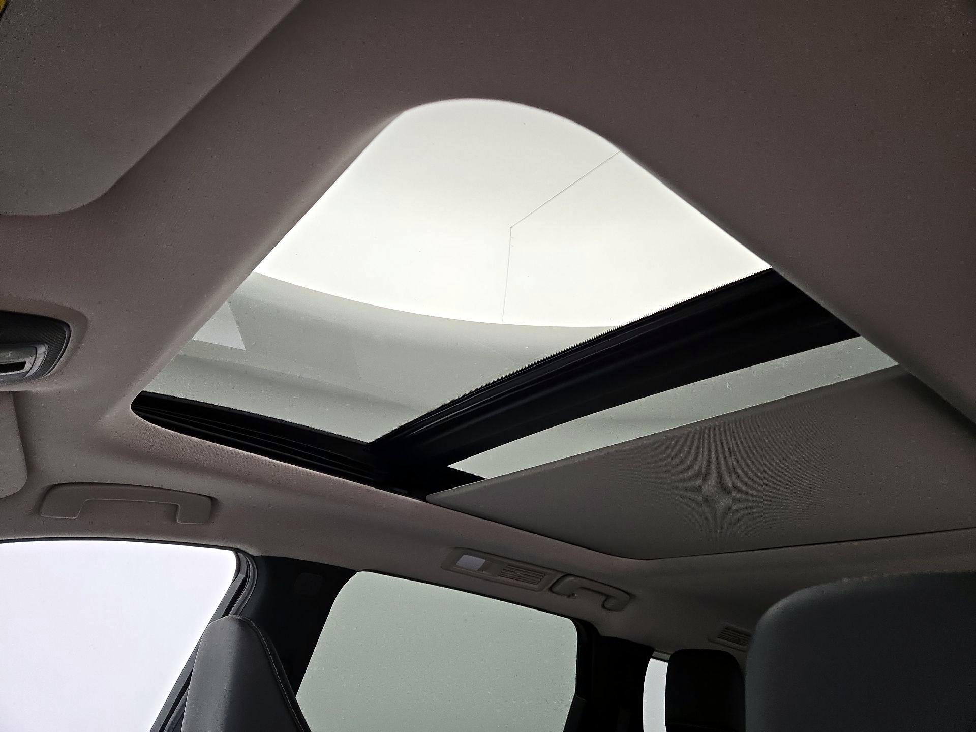 Thumbnail: 2023 INFINITI QX60 - 19