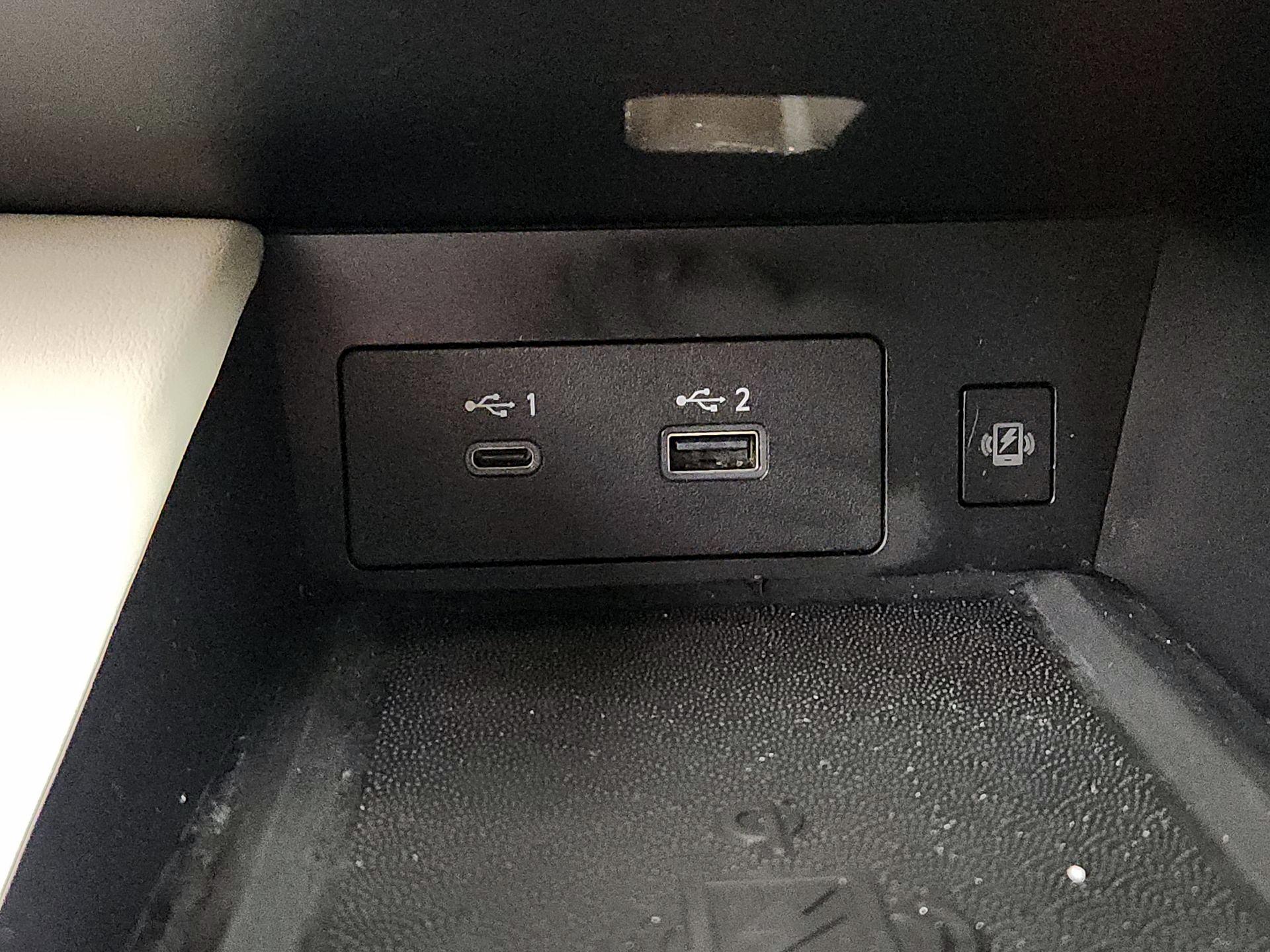 Thumbnail: 2023 INFINITI QX60 - 19