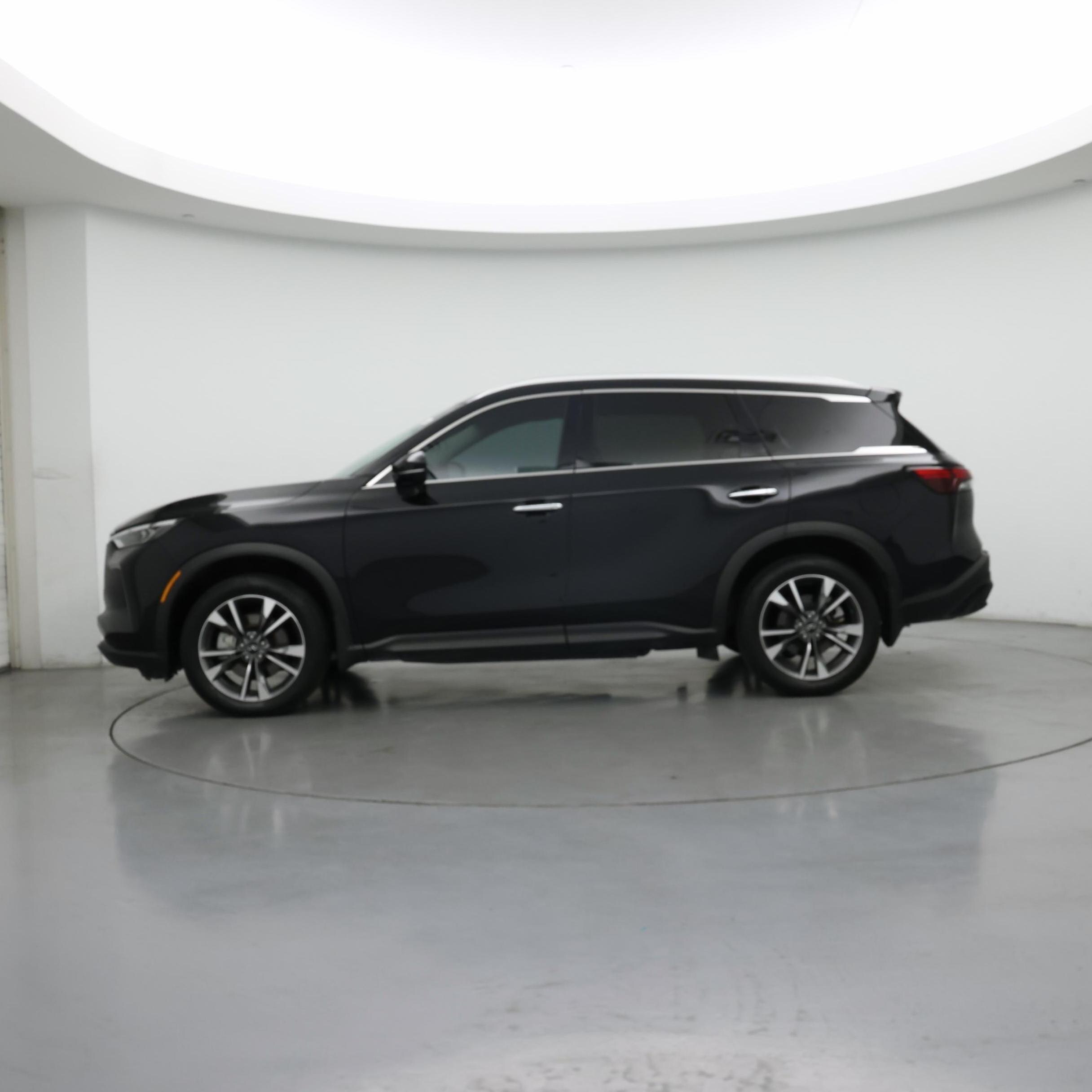 Thumbnail: 2023 INFINITI QX60 - 3