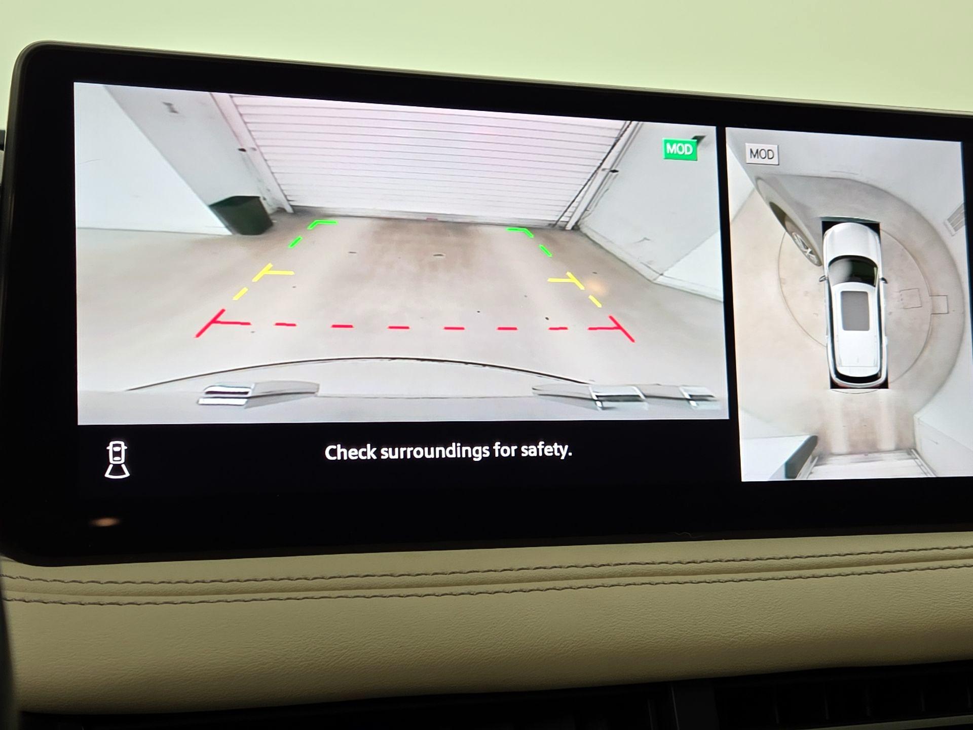 Thumbnail: 2023 INFINITI QX60 - 14