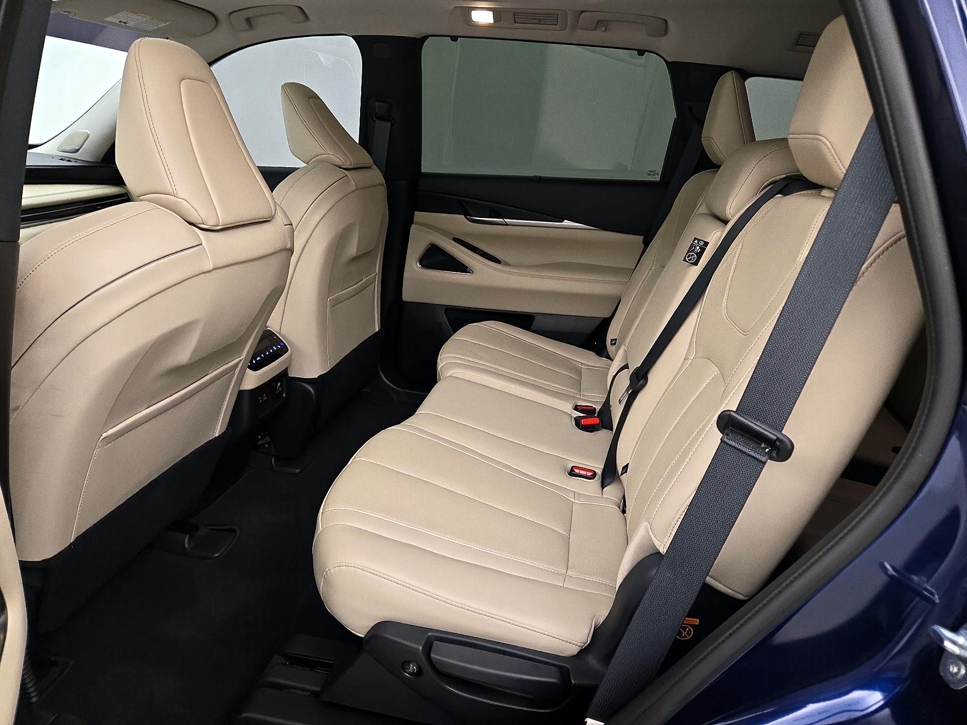 Thumbnail: 2023 INFINITI QX60 - 20