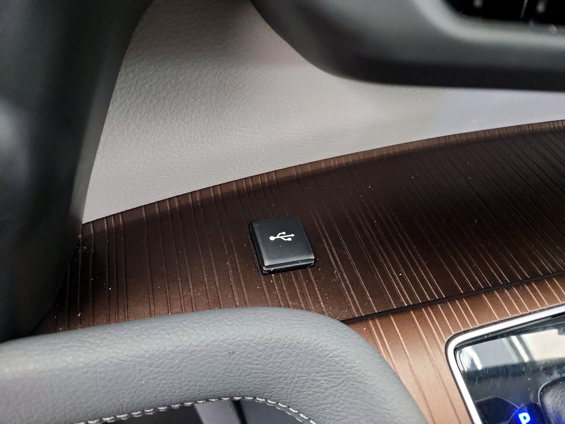 Thumbnail: 2024 Toyota Sienna - 18