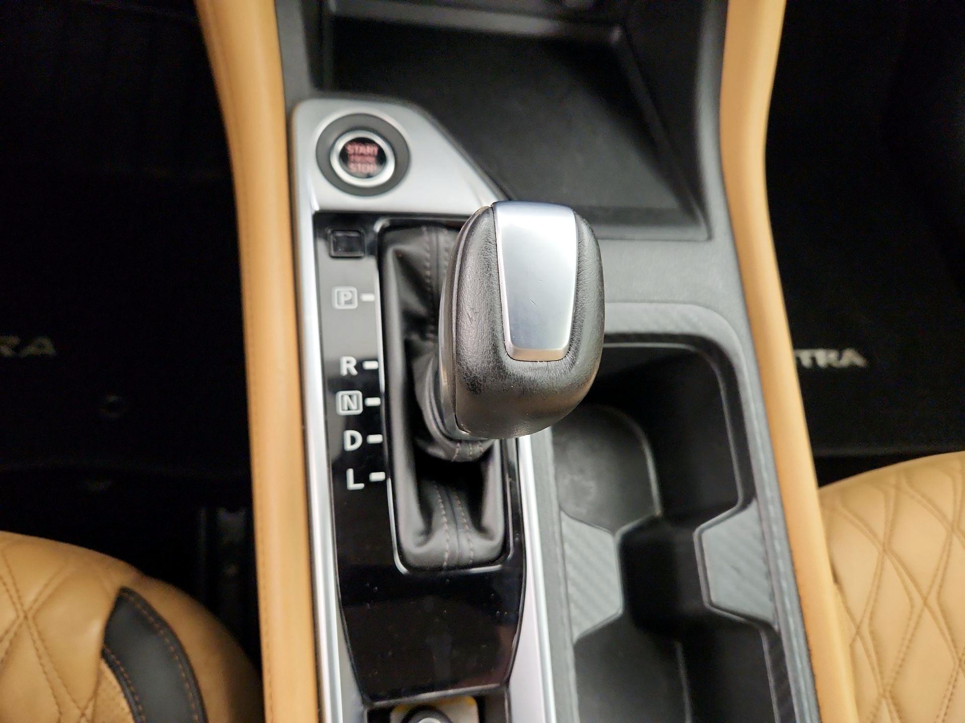 Thumbnail: 2022 Nissan Sentra - 17