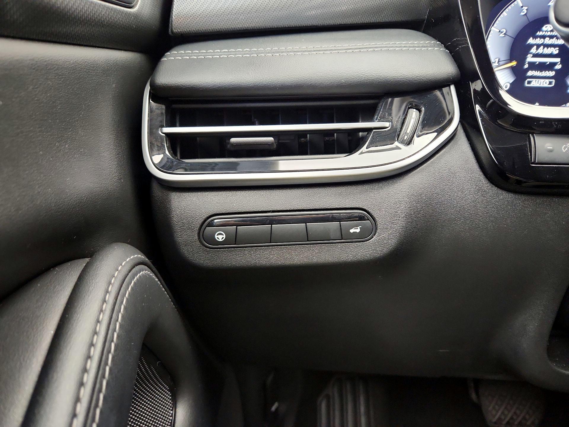 Thumbnail: 2023 INFINITI QX60 - 13