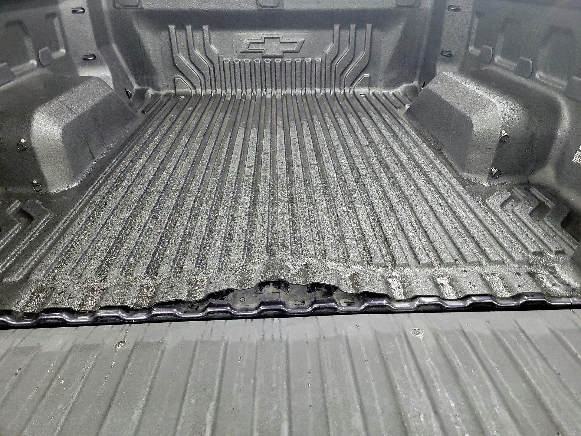 Thumbnail: 2022 Chevrolet Silverado 1500 - 16