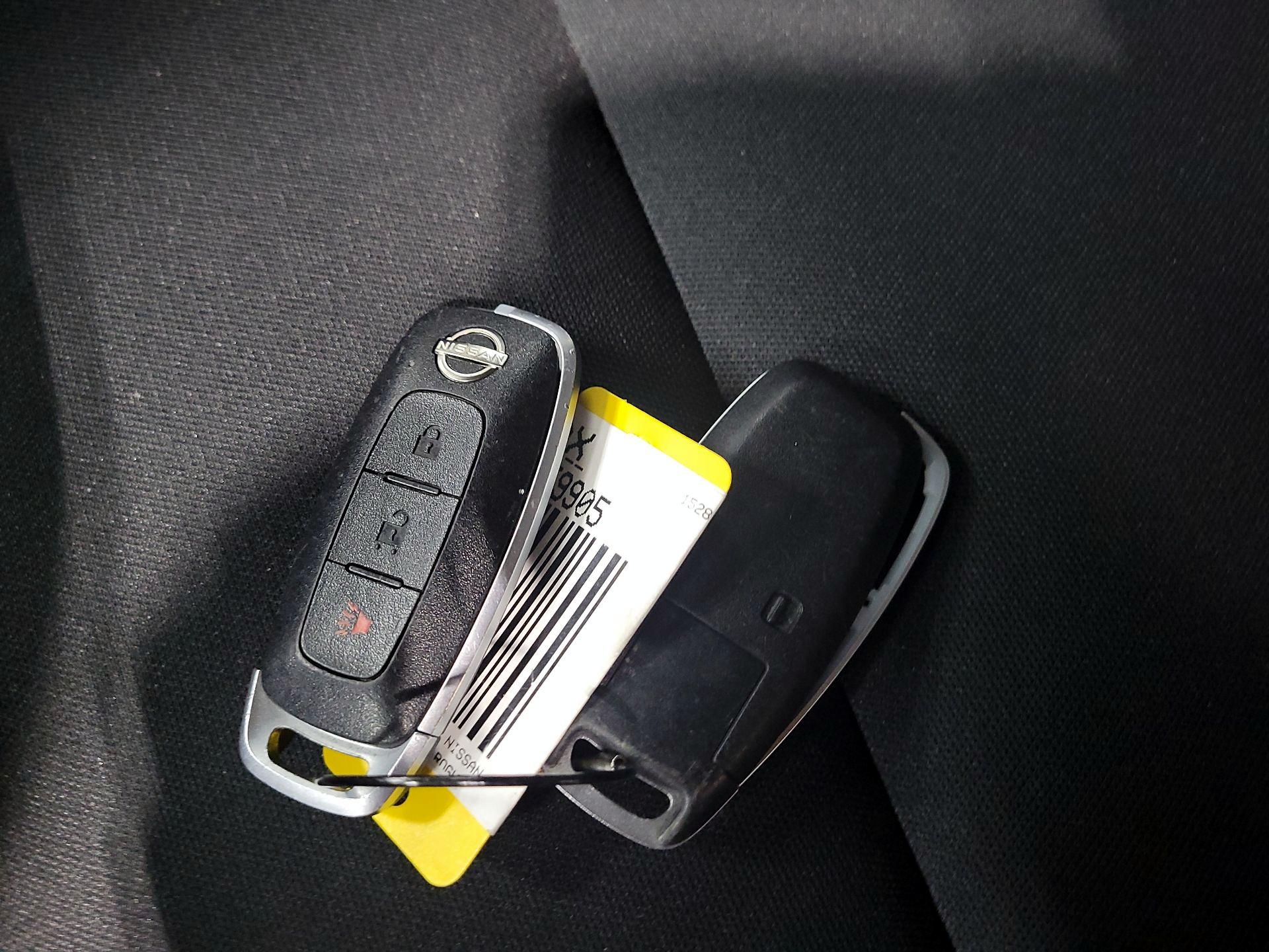 Thumbnail: 2023 Nissan Rogue - 18