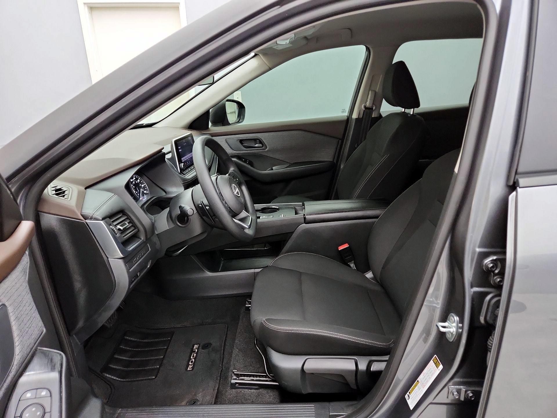 Thumbnail: 2023 Nissan Rogue - 11