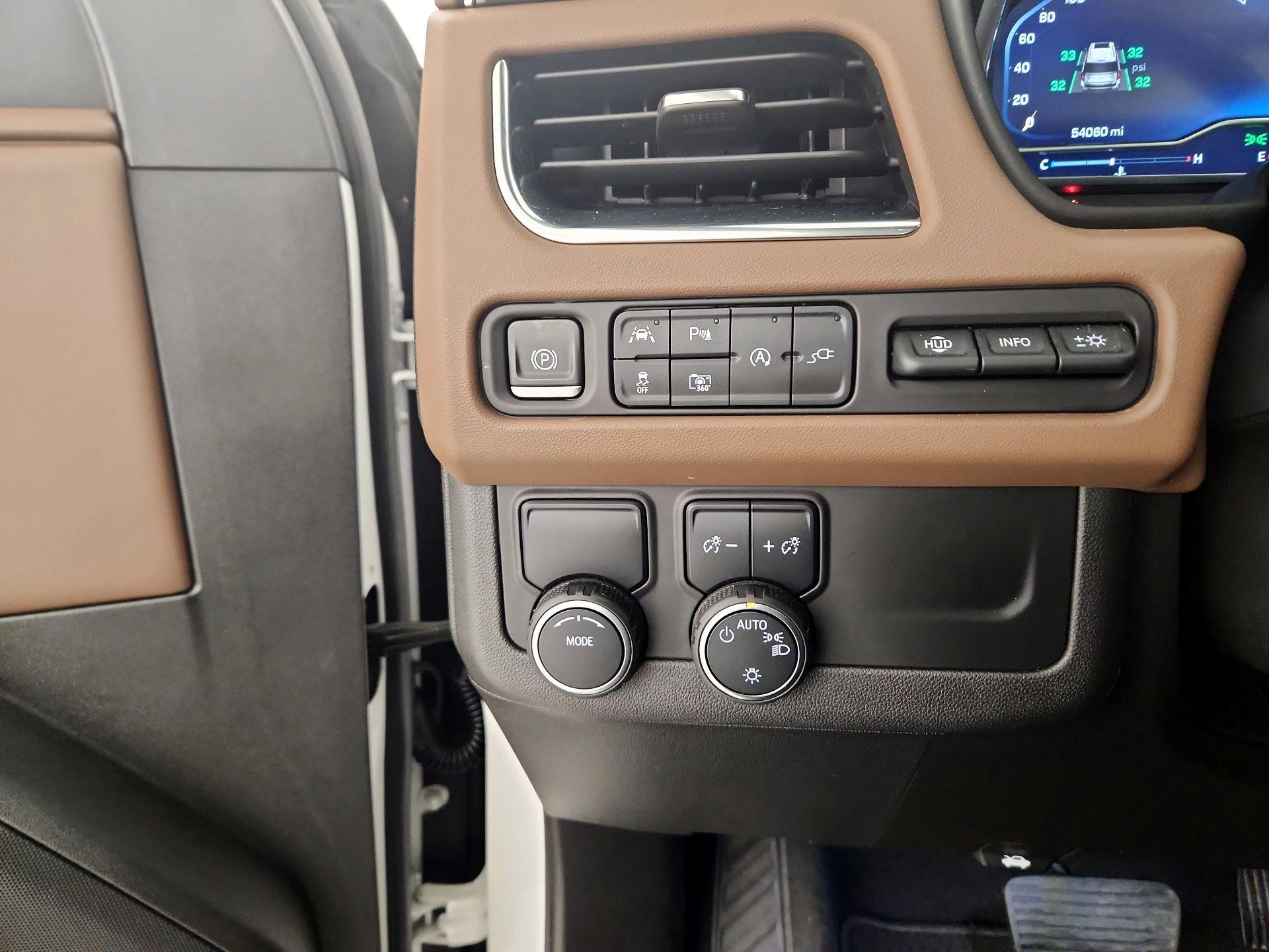 Thumbnail: 2022 Chevrolet Tahoe - 11