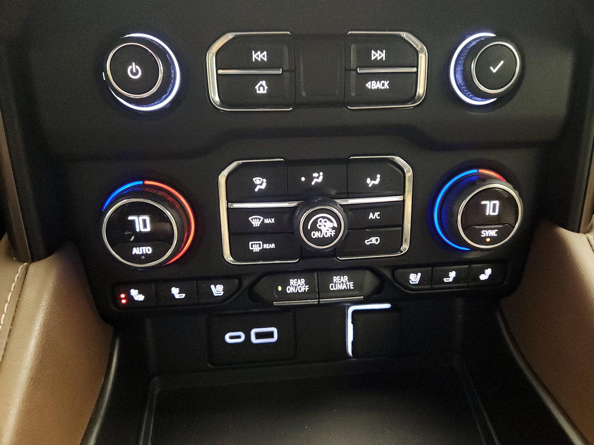 Thumbnail: 2022 Chevrolet Tahoe - 15