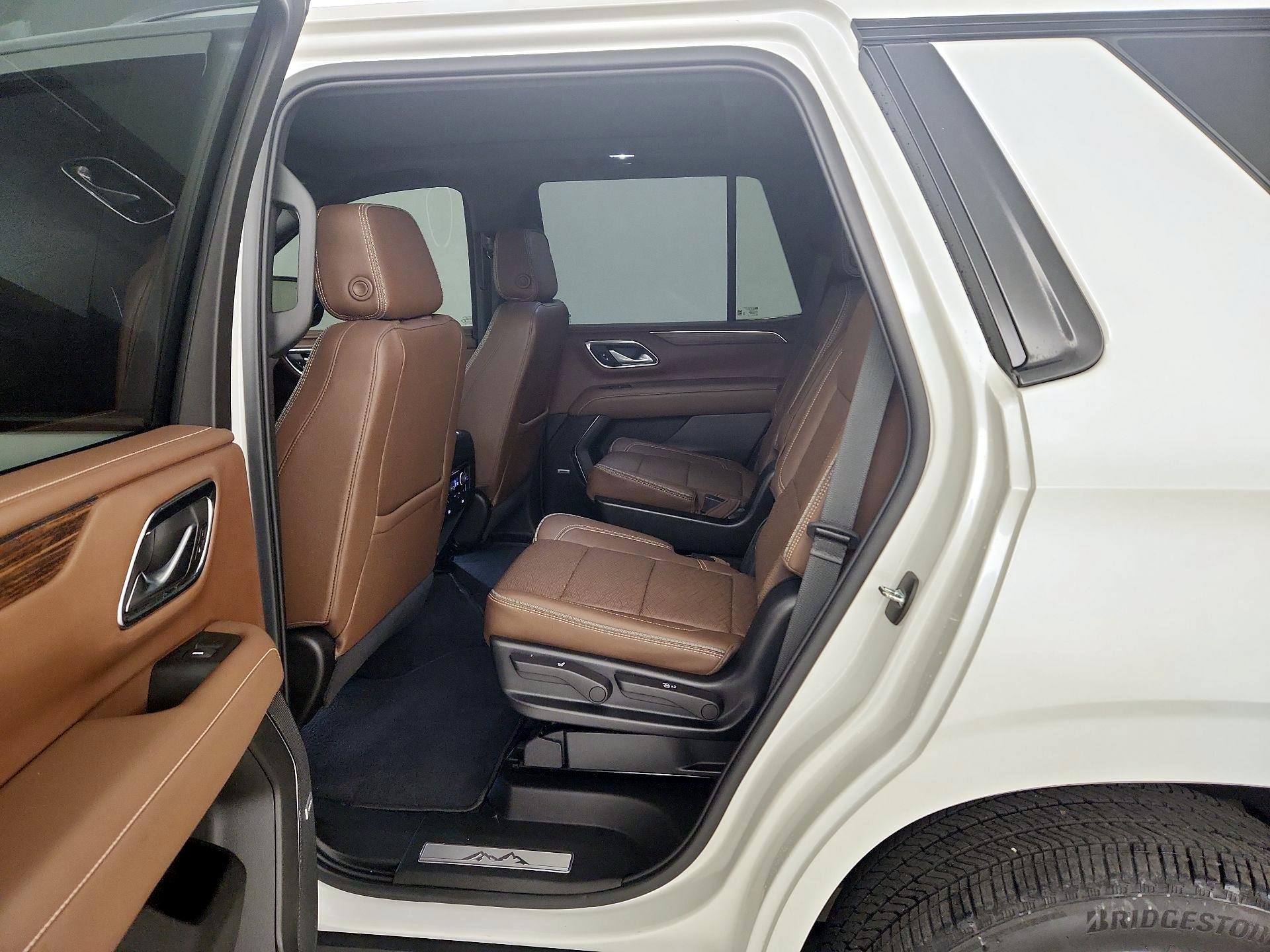 Thumbnail: 2022 Chevrolet Tahoe - 19