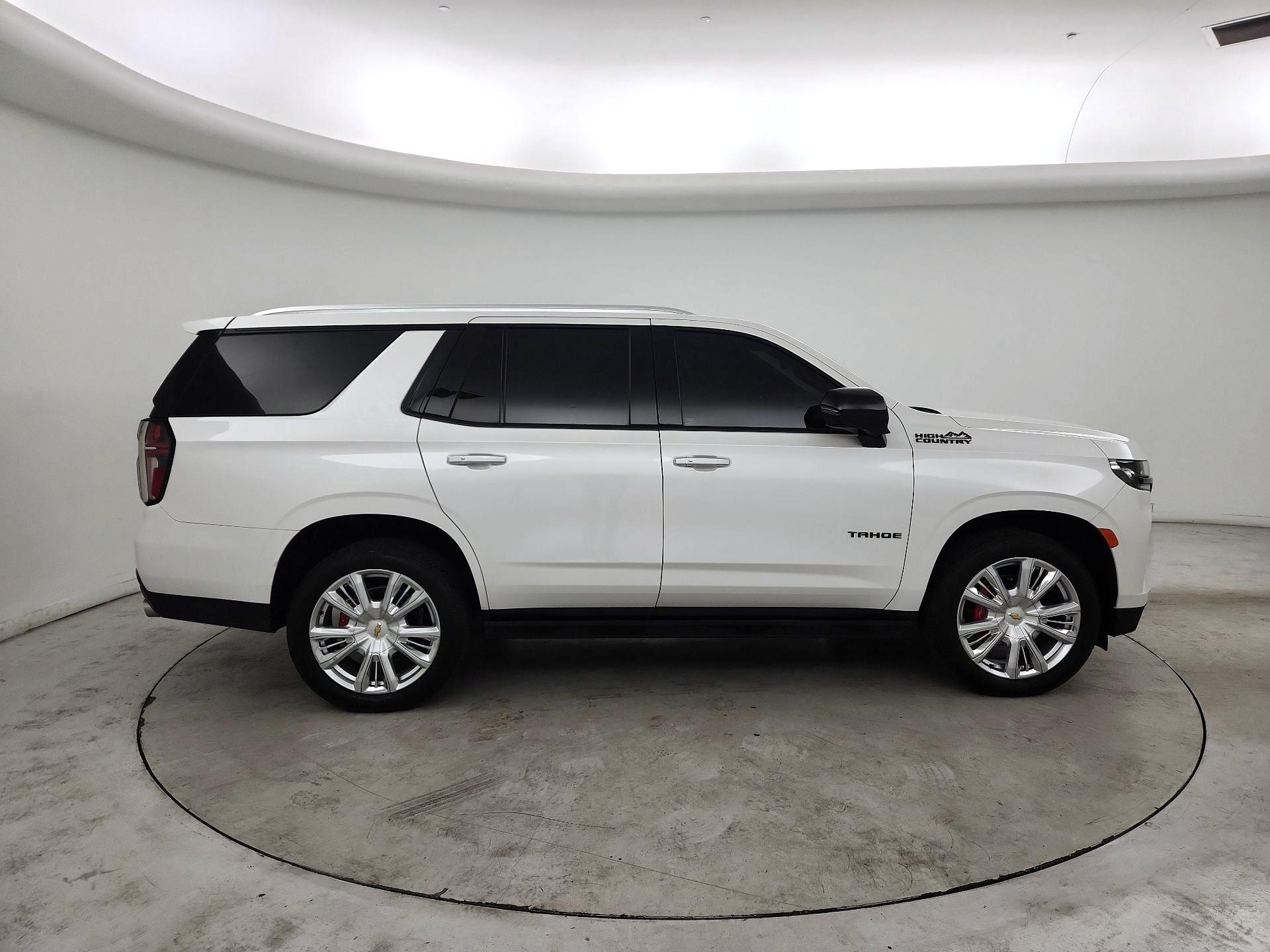 Thumbnail: 2022 Chevrolet Tahoe - 4