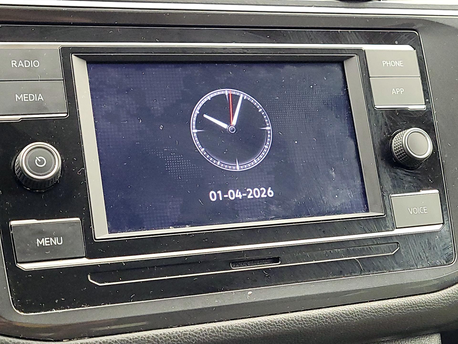 Thumbnail: 2022 Volkswagen Tiguan - 15