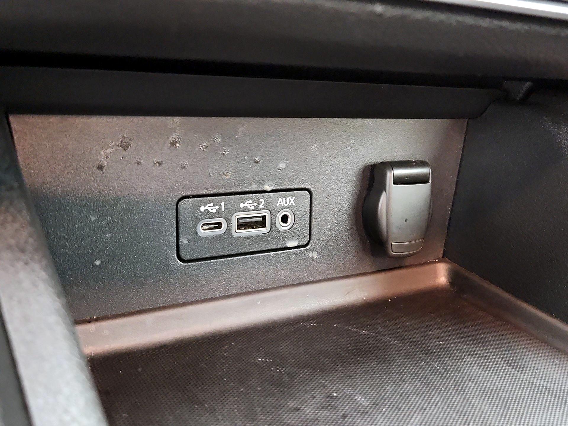 Thumbnail: 2023 Nissan Sentra - 18