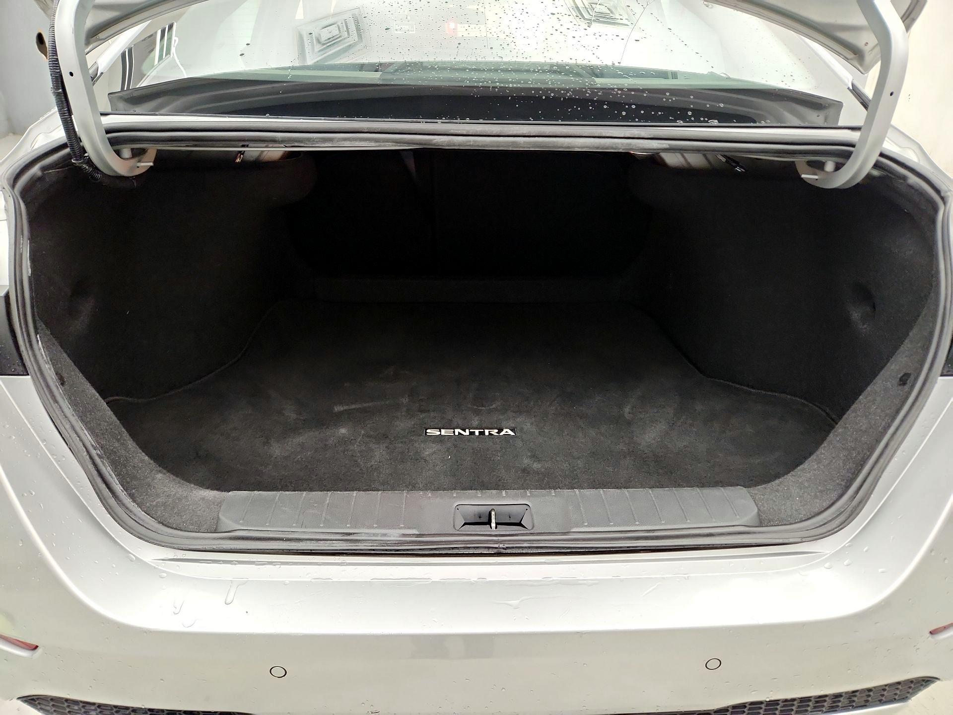 Thumbnail: 2023 Nissan Sentra - 20