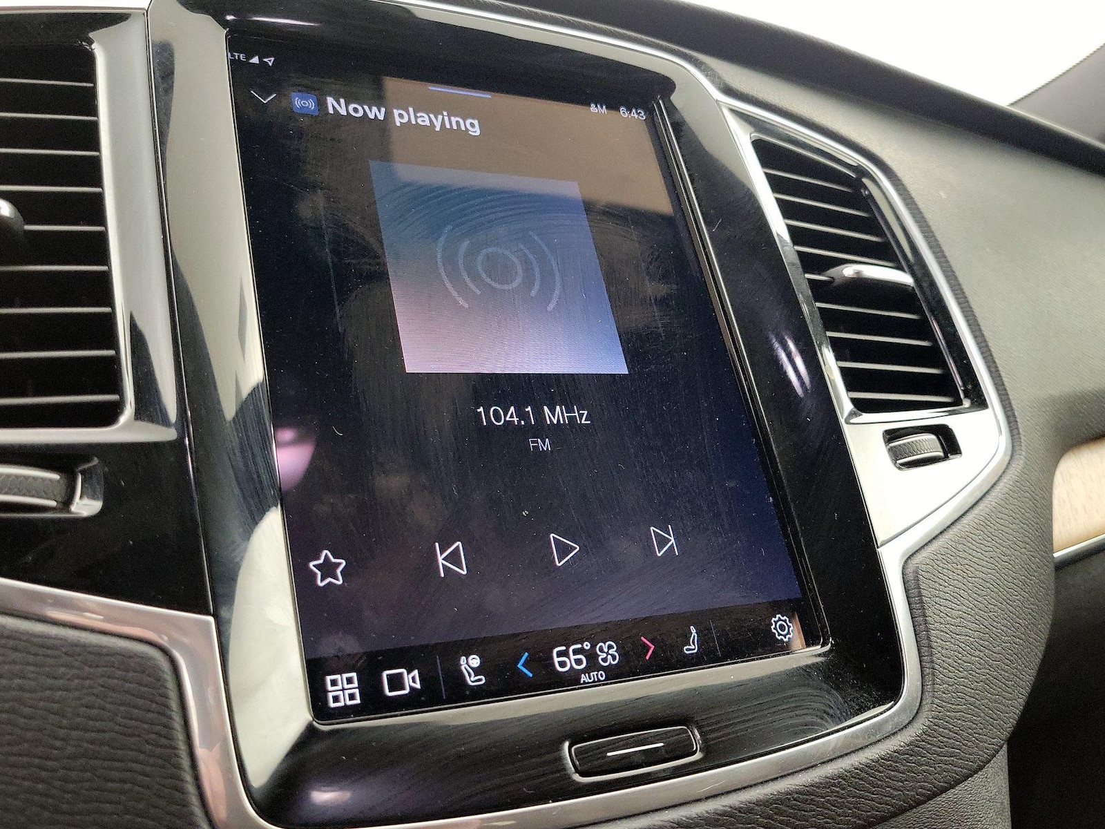 2024 Volvo XC90 Plus - Photo 17