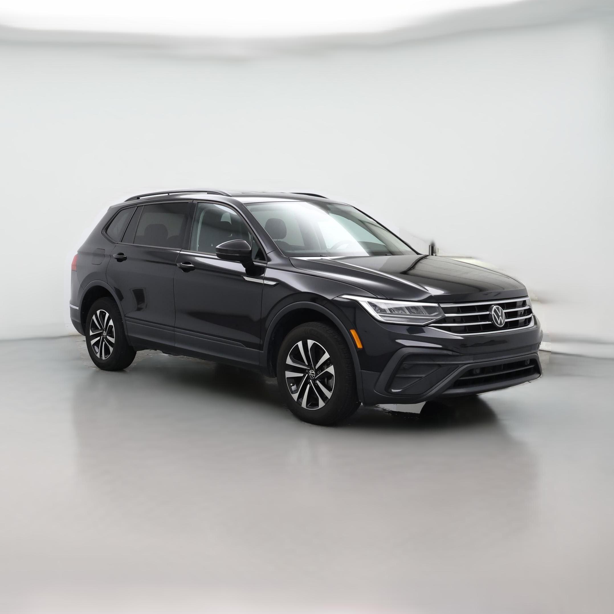Thumbnail: 2022 Volkswagen Tiguan - 1