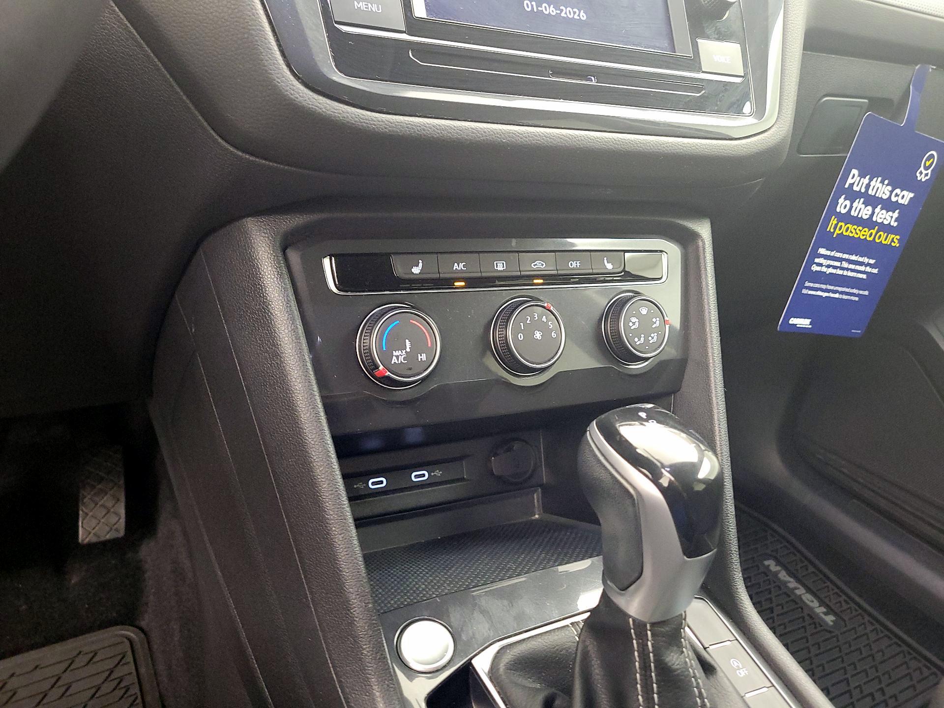 Thumbnail: 2022 Volkswagen Tiguan - 16