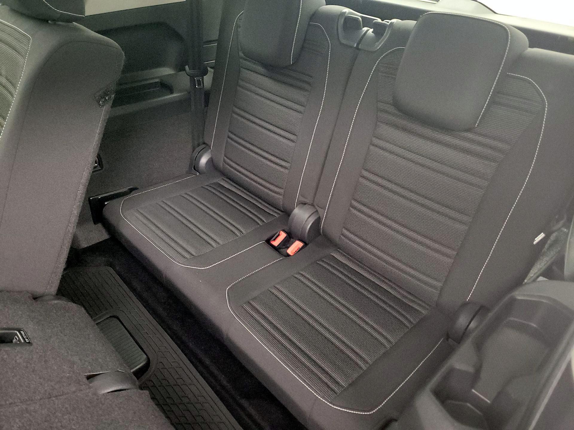 Thumbnail: 2022 Volkswagen Tiguan - 20