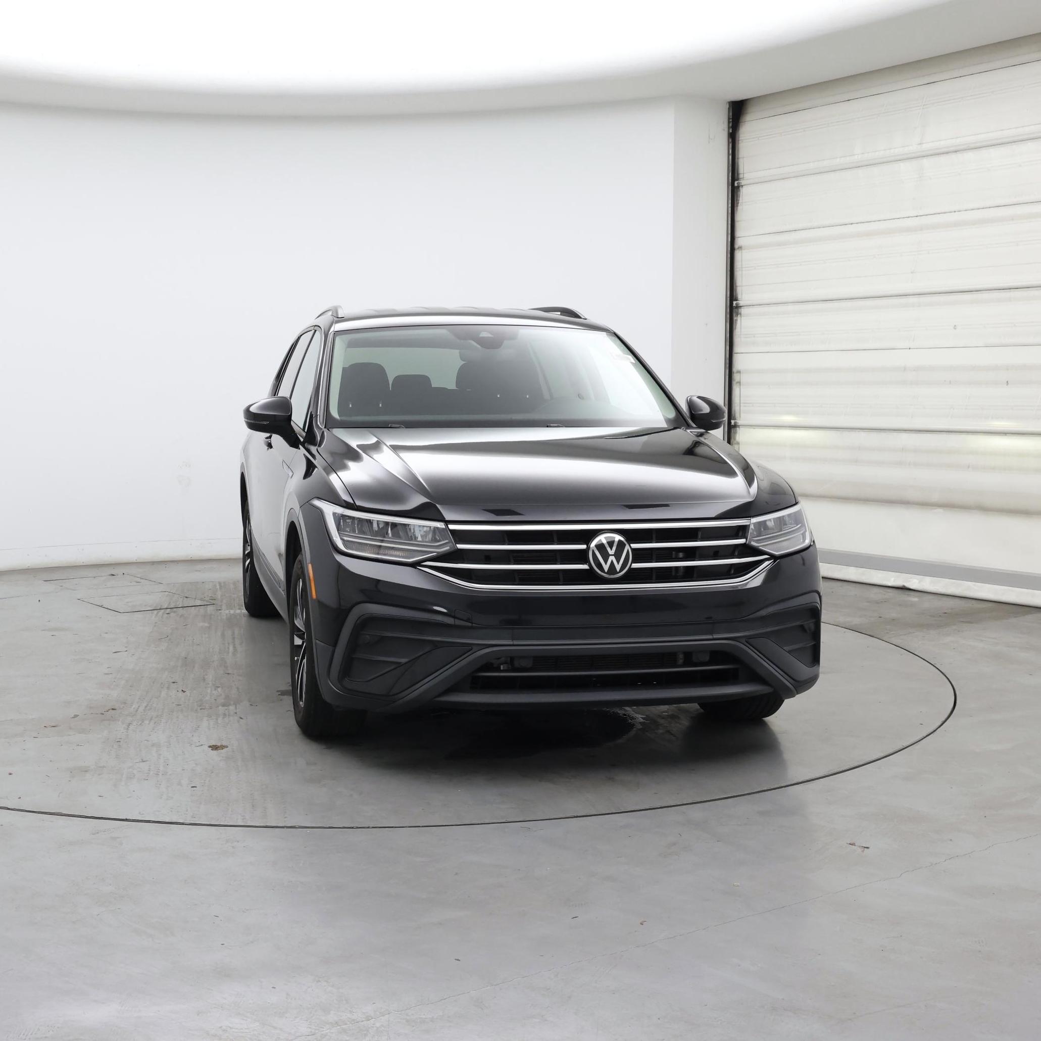 Thumbnail: 2022 Volkswagen Tiguan - 5