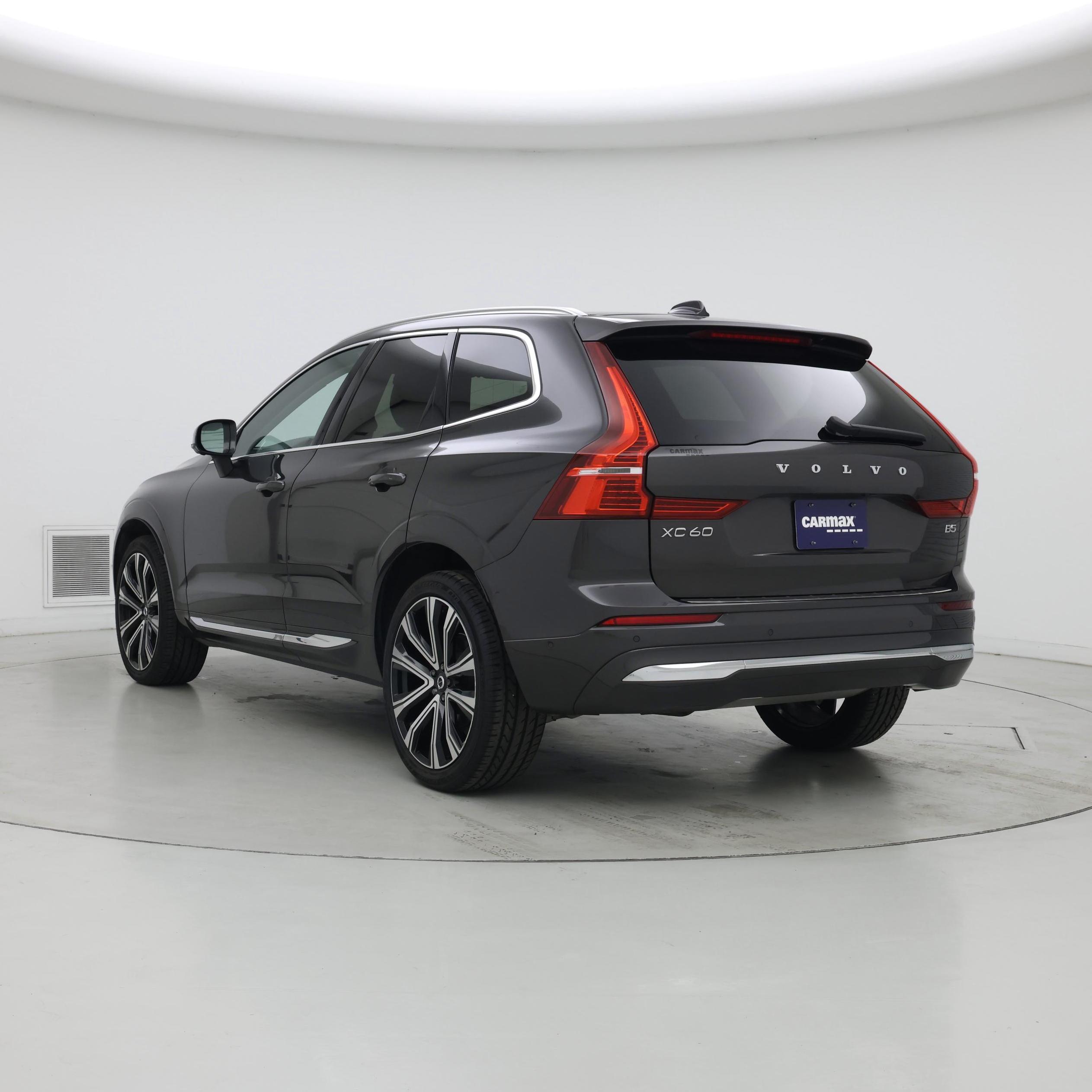Thumbnail: 2023 Volvo XC60 - 2