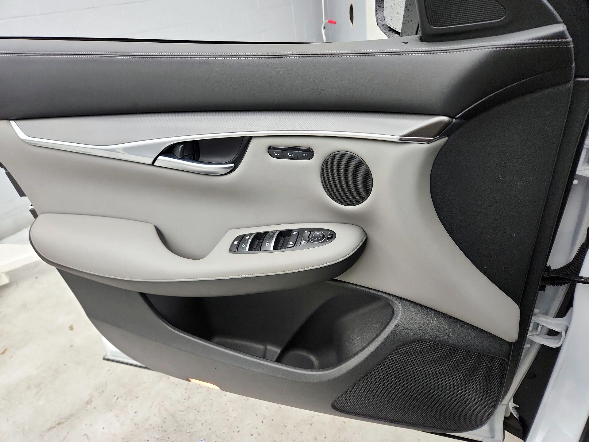 Thumbnail: 2023 INFINITI QX50 - 12