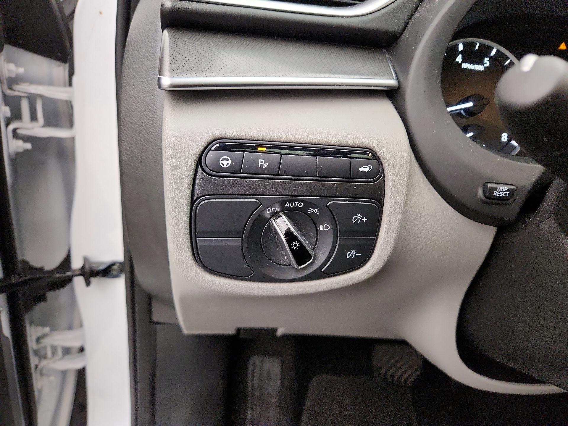 Thumbnail: 2023 INFINITI QX50 - 13